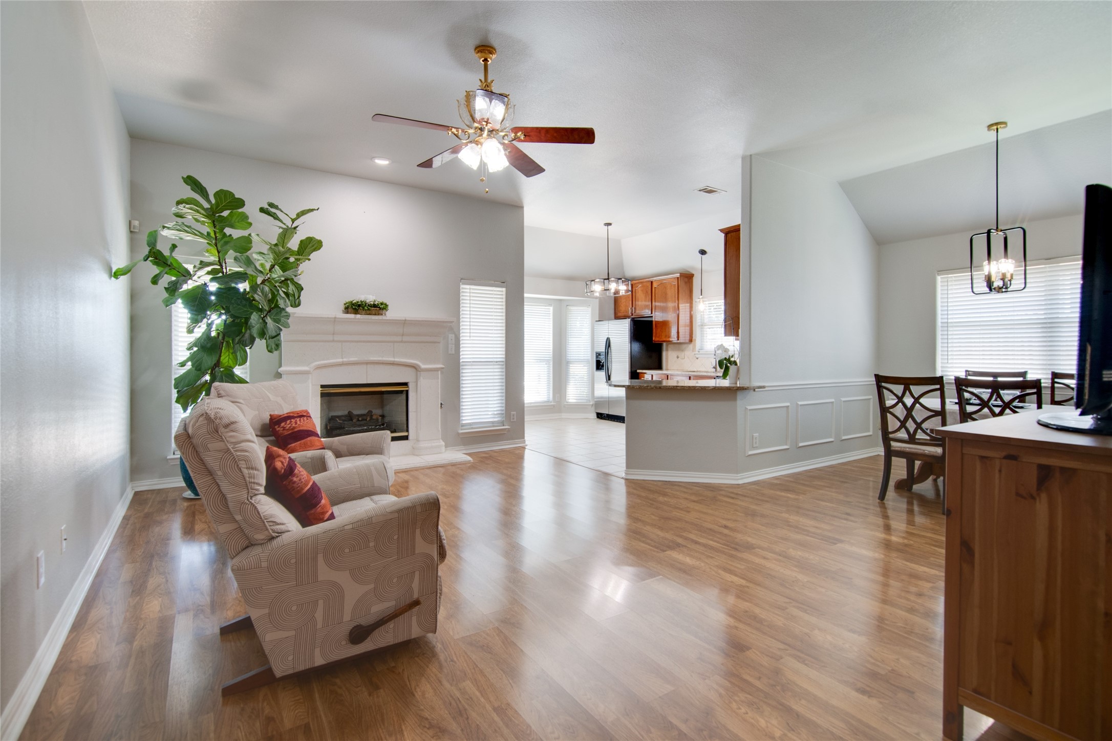 5520 Bandelier Trail