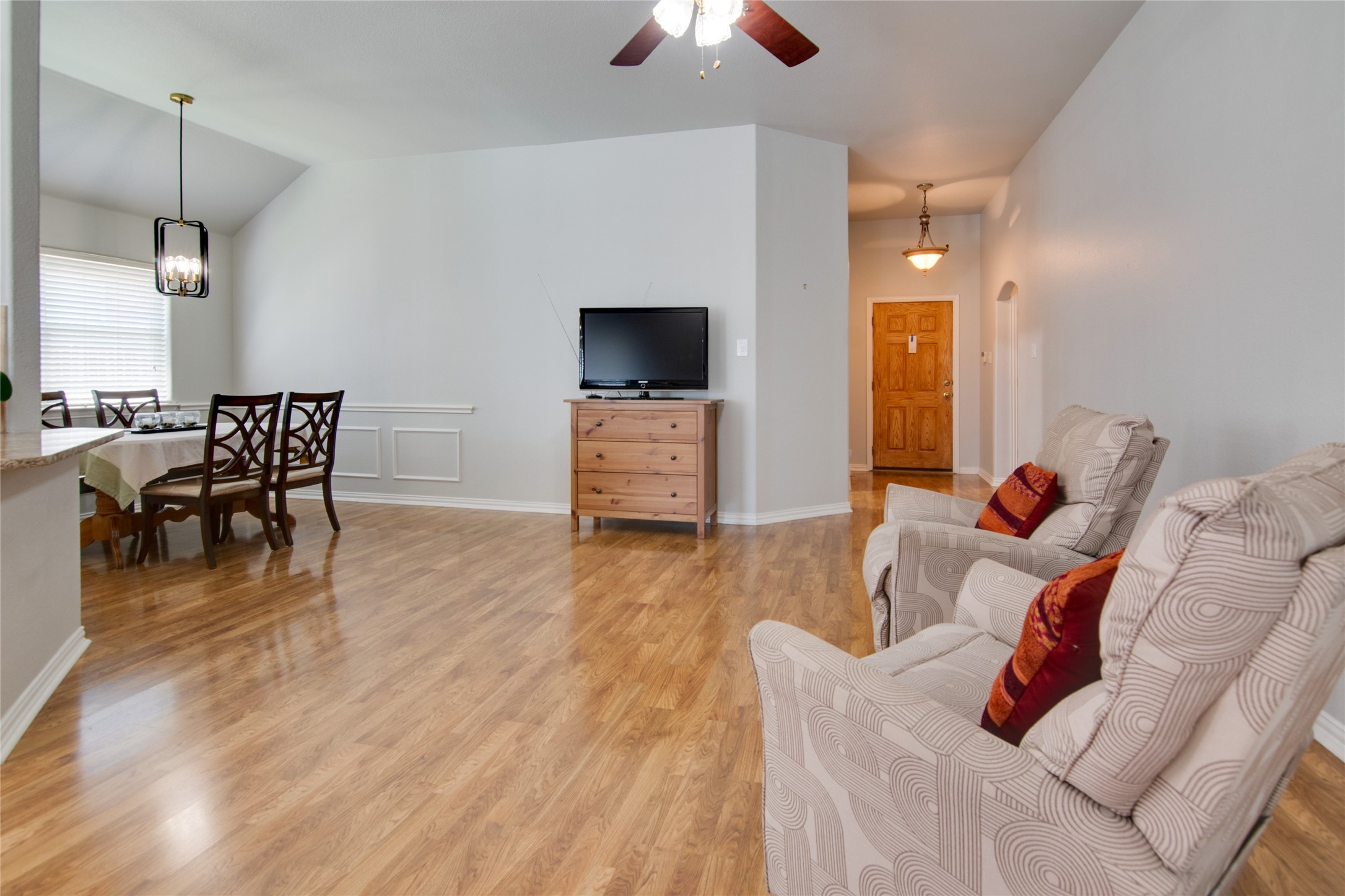 5520 Bandelier Trail