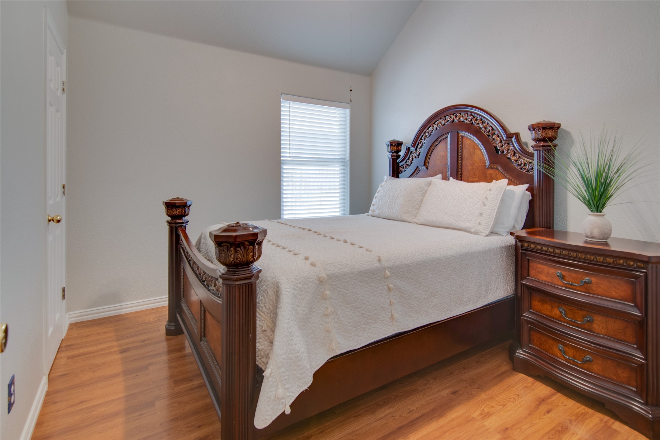 5520 Bandelier Trail