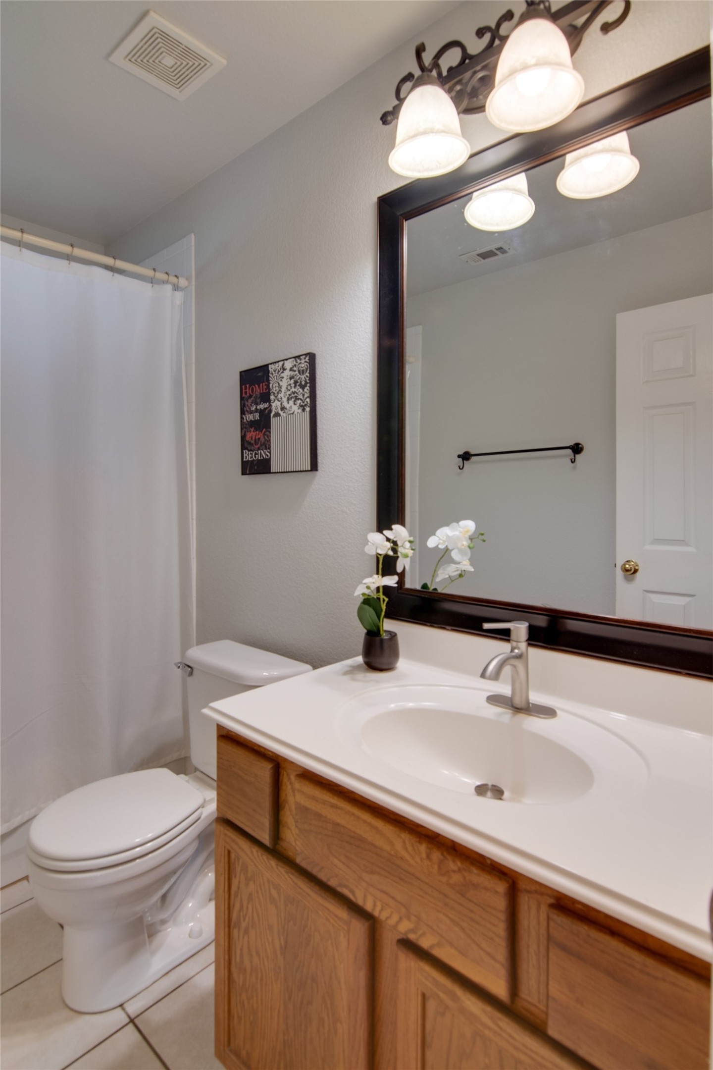 5520 Bandelier Trail