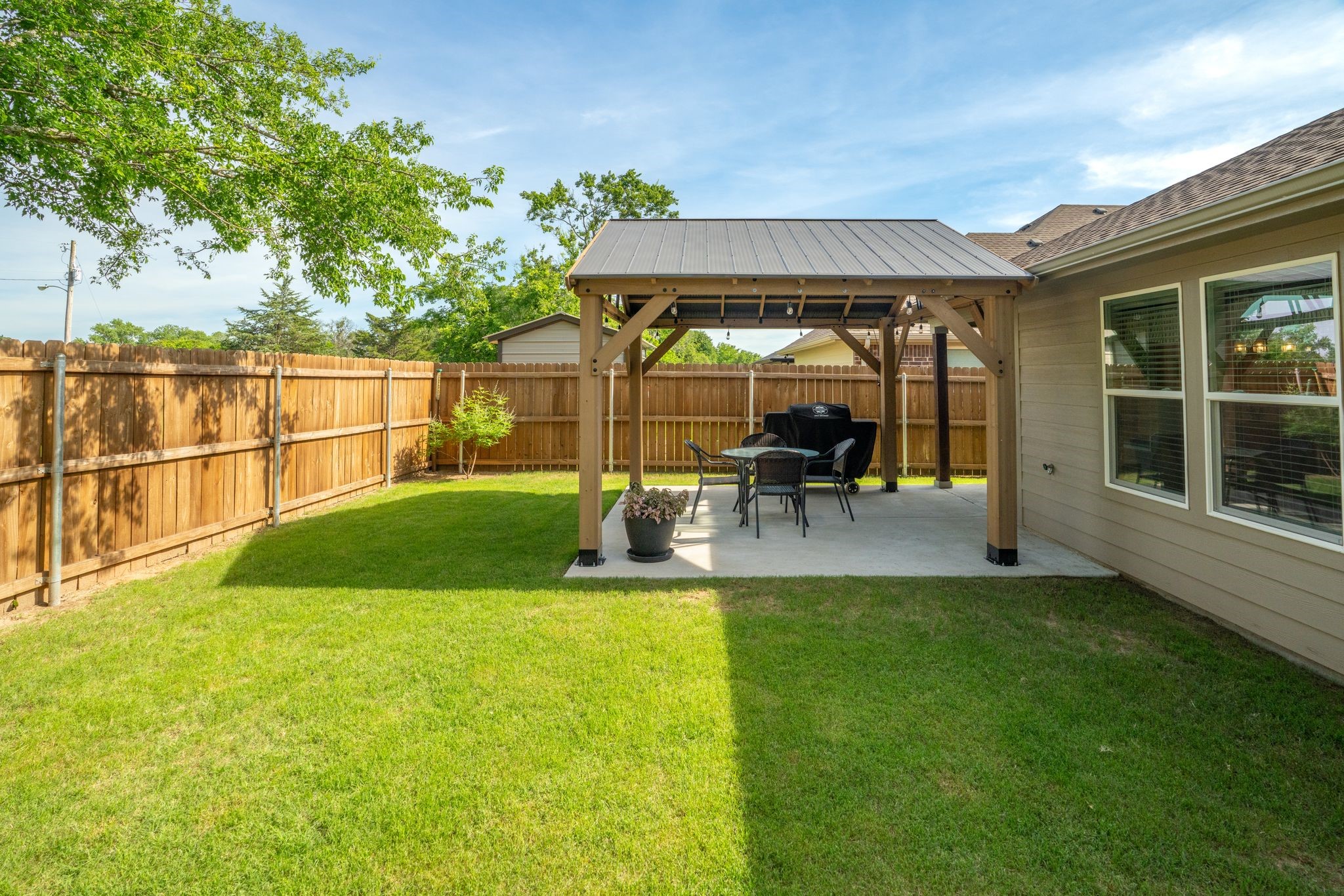 8003 Scott Lane