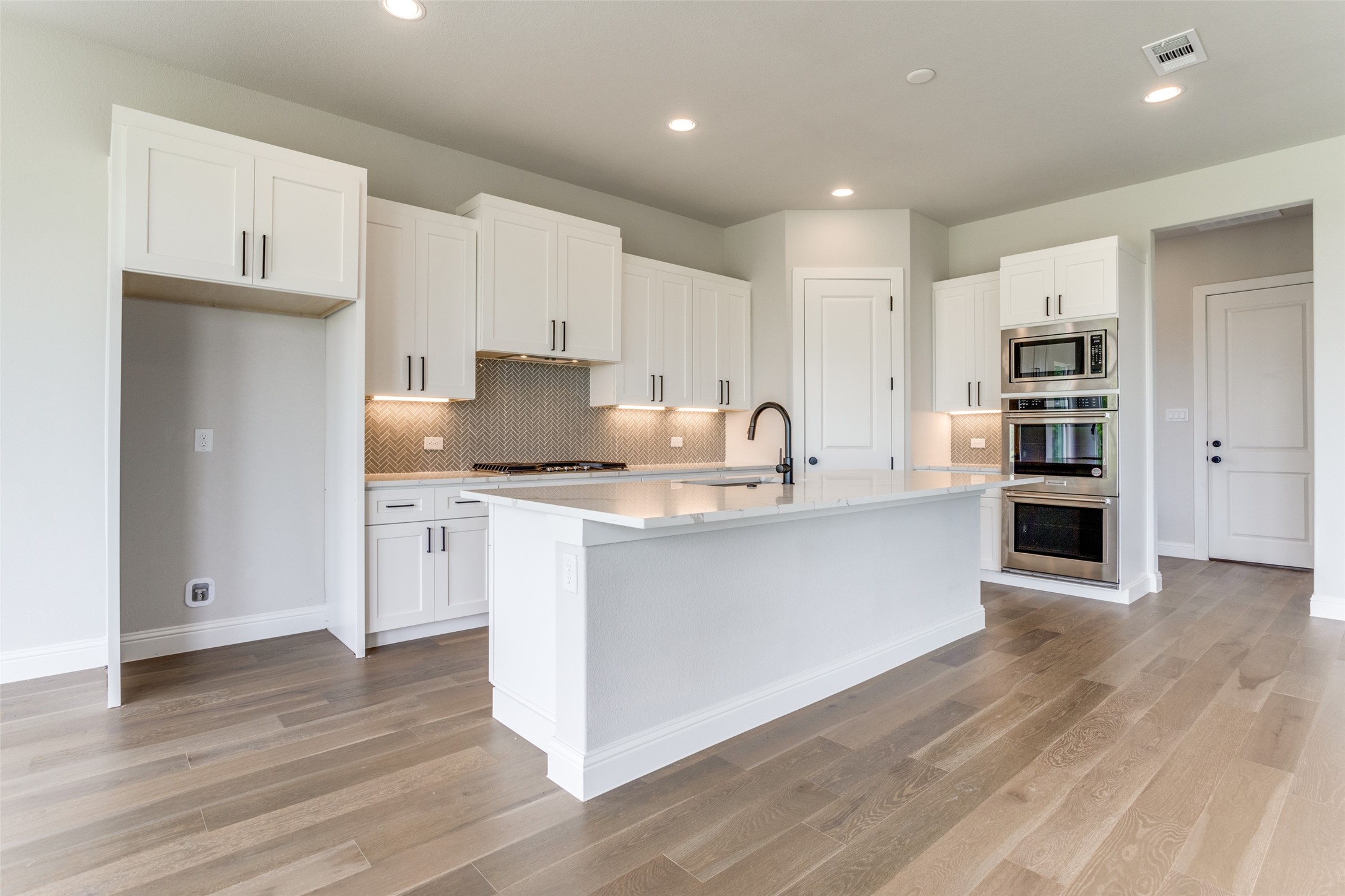 805 Concord Court