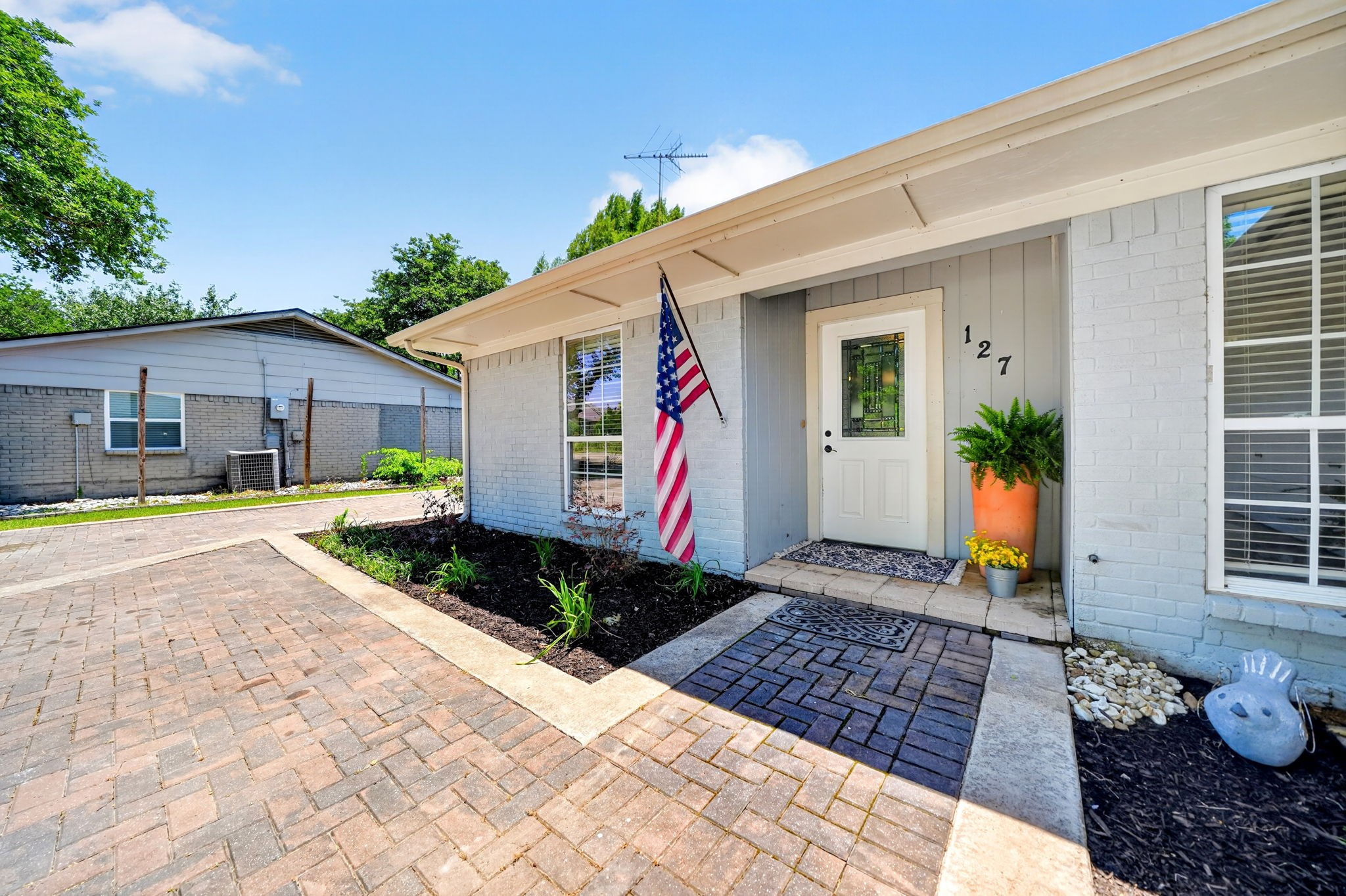127 Lemley Drive