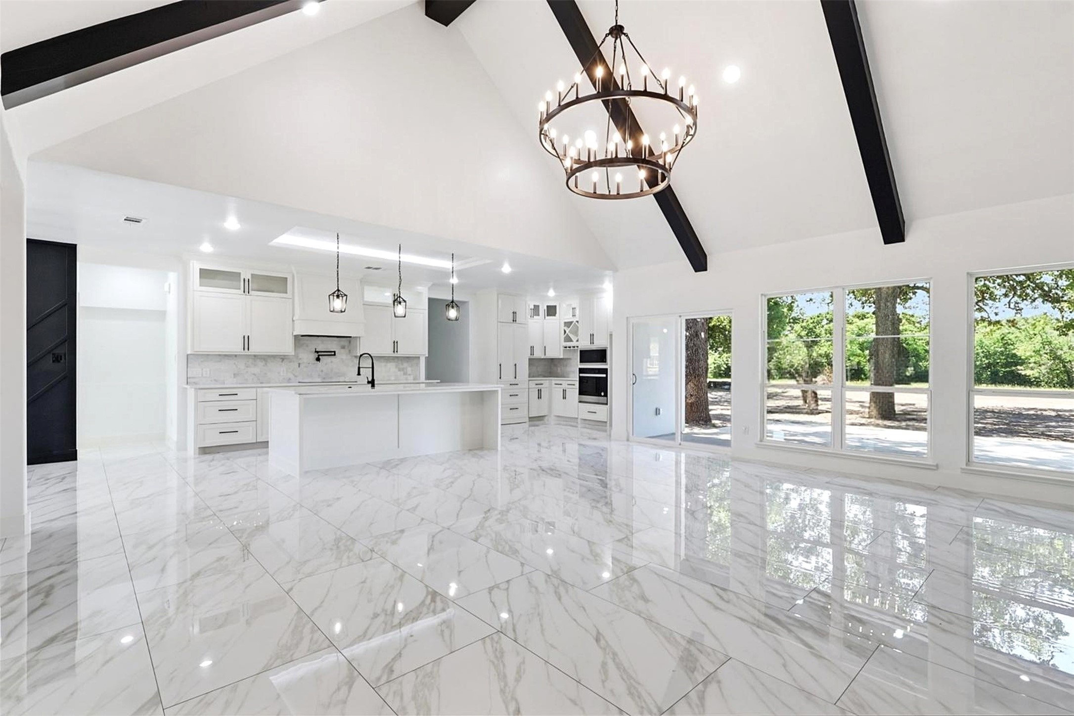 1055 Hidden Oaks Drive