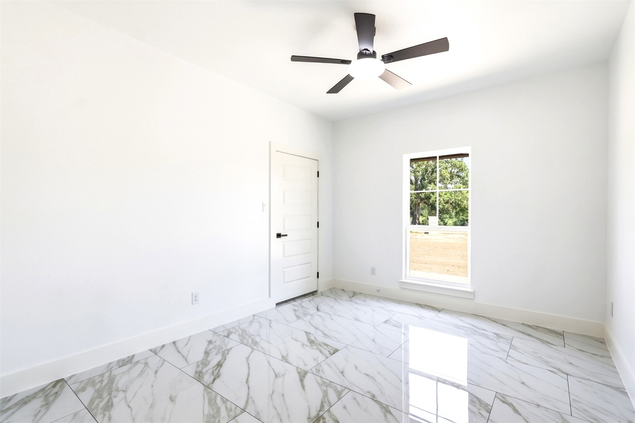 1055 Hidden Oaks Drive