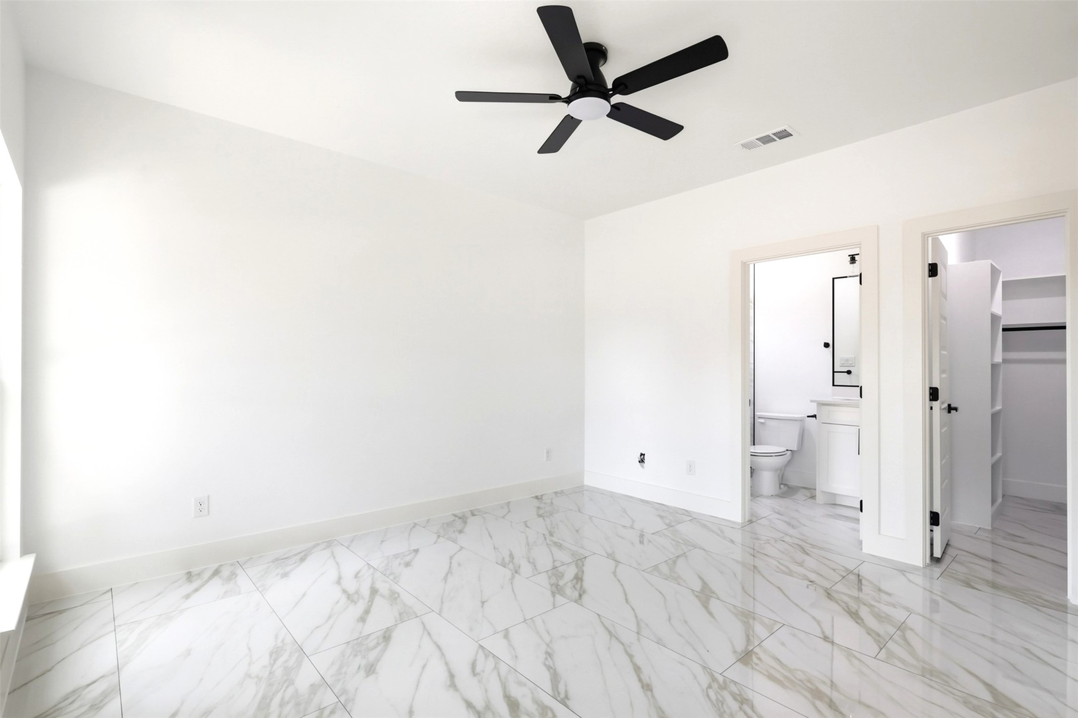 1055 Hidden Oaks Drive