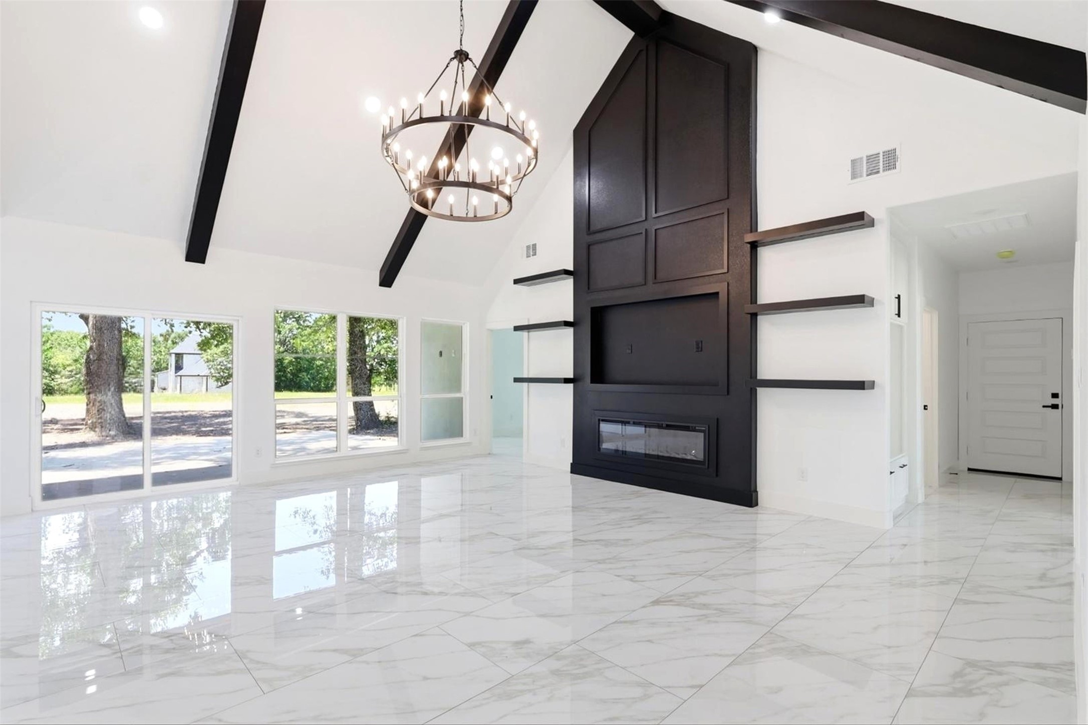 1055 Hidden Oaks Drive