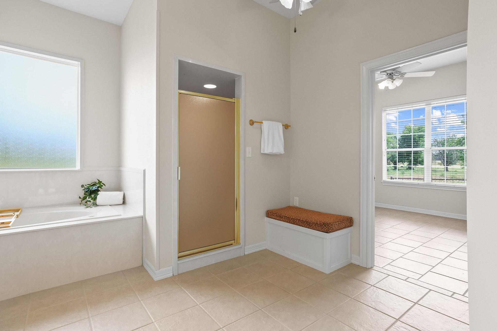 3140 Farm Road 195