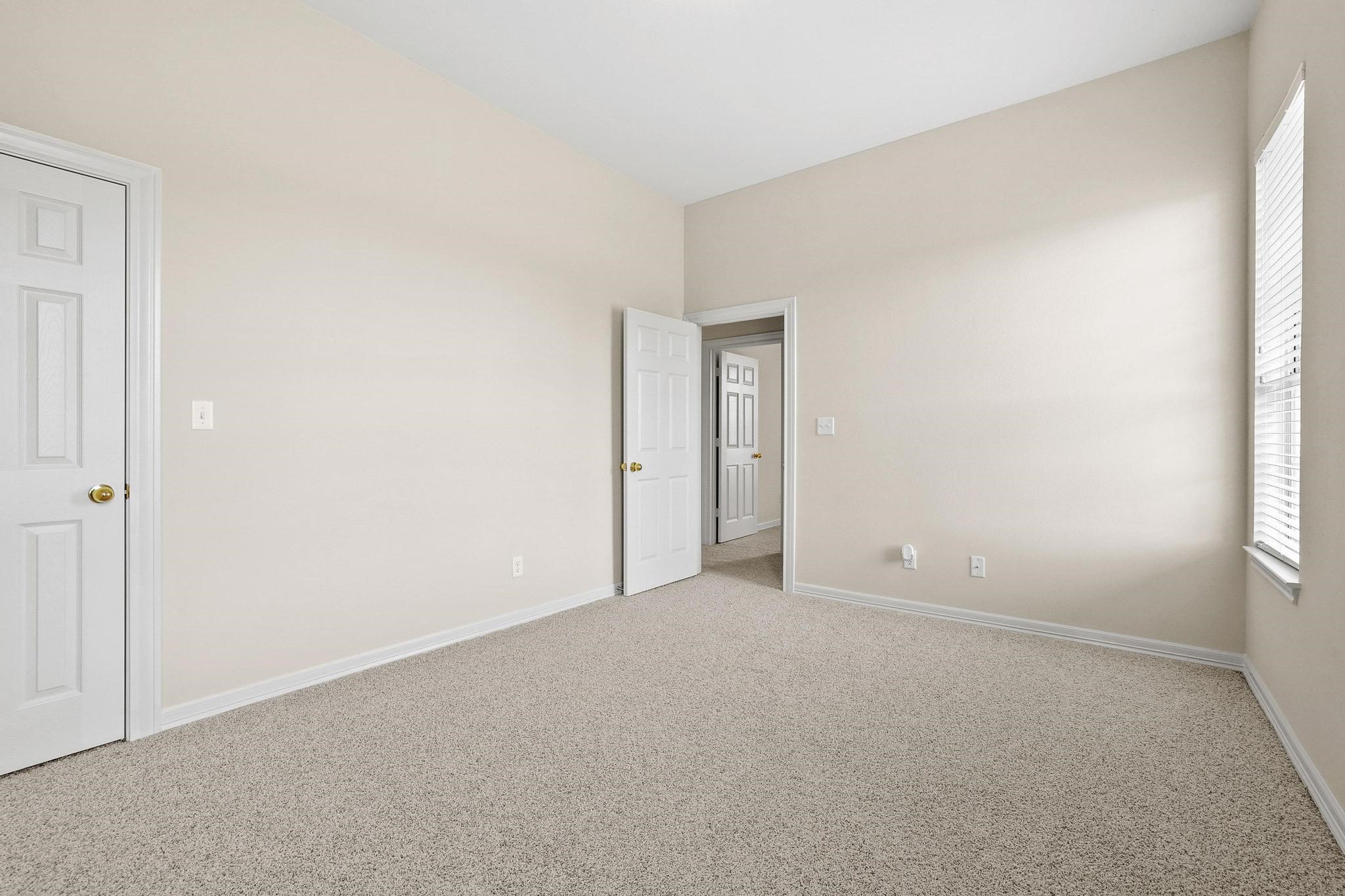 3140 Farm Road 195