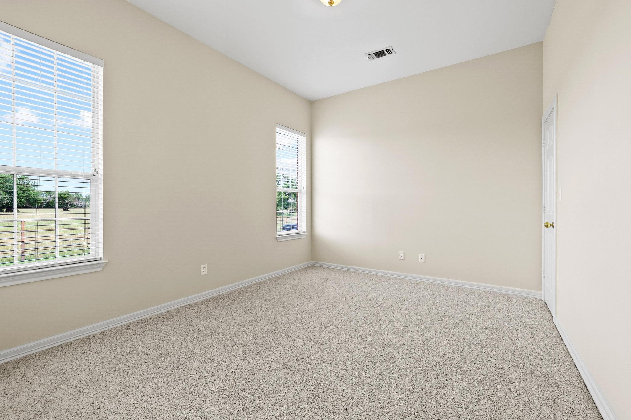 3140 Farm Road 195