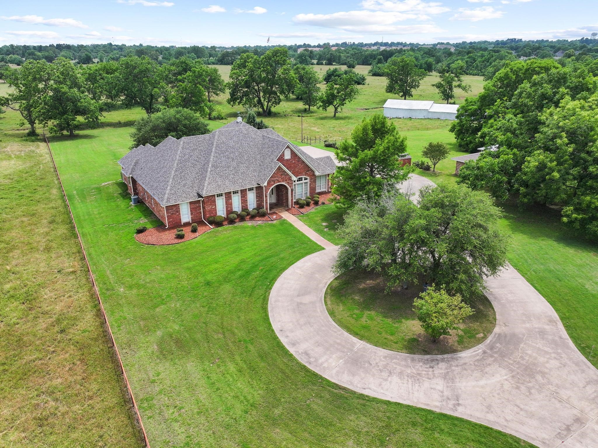 3140 Farm Road 195