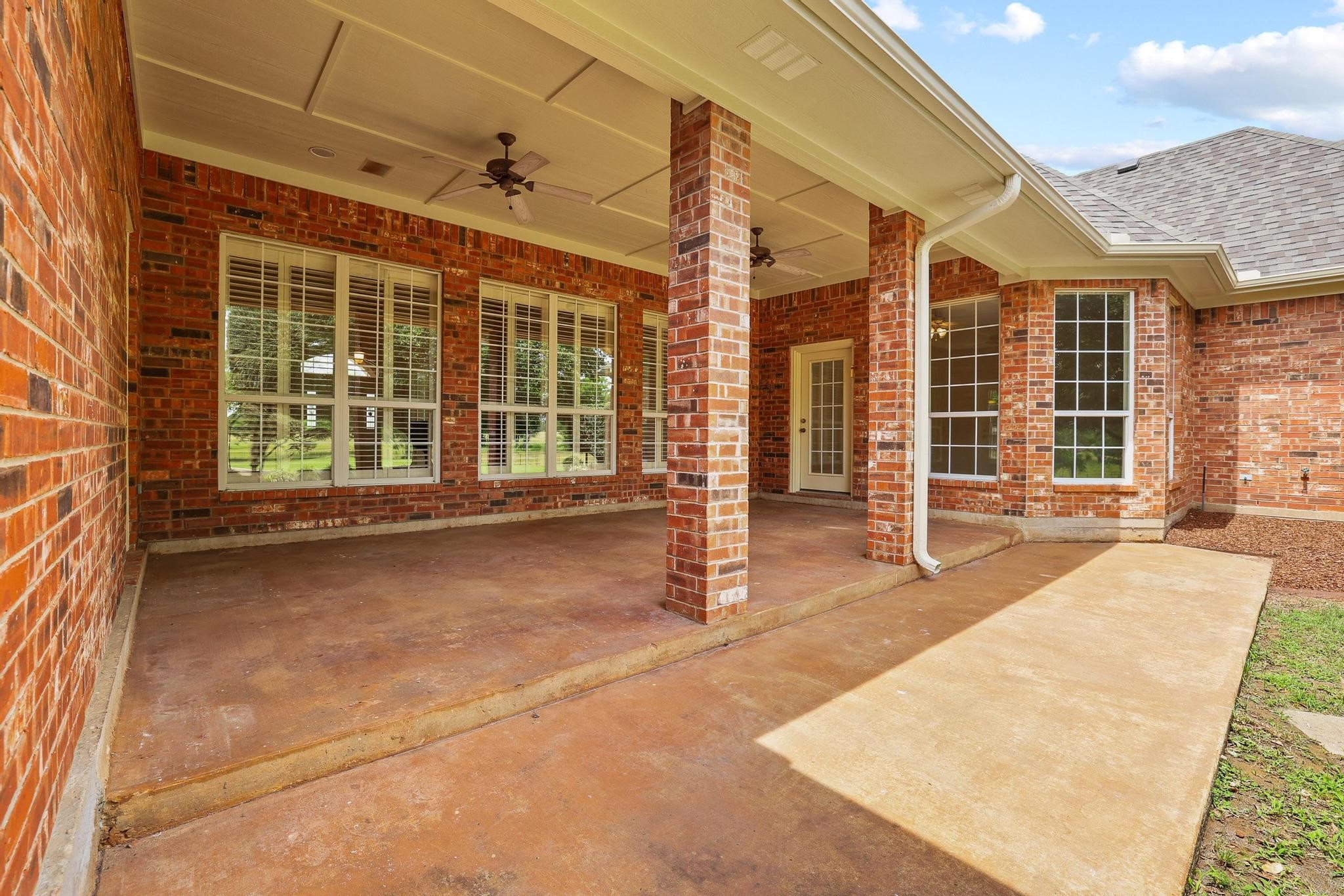 3140 Farm Road 195