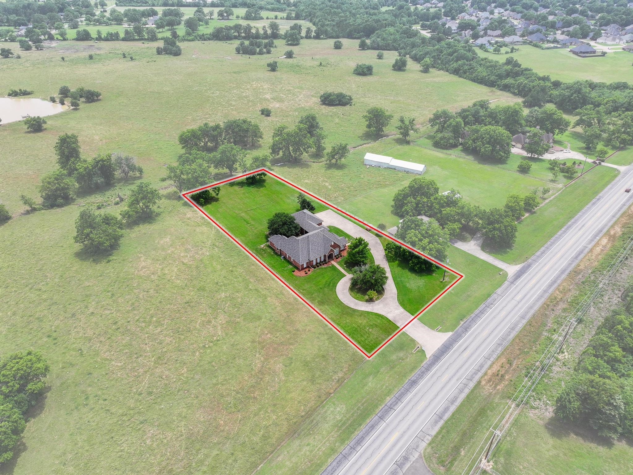 3140 Farm Road 195