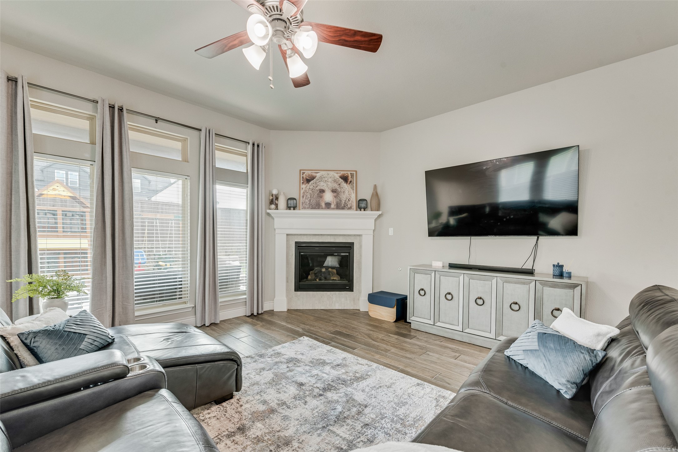 961 Canterbury Lane