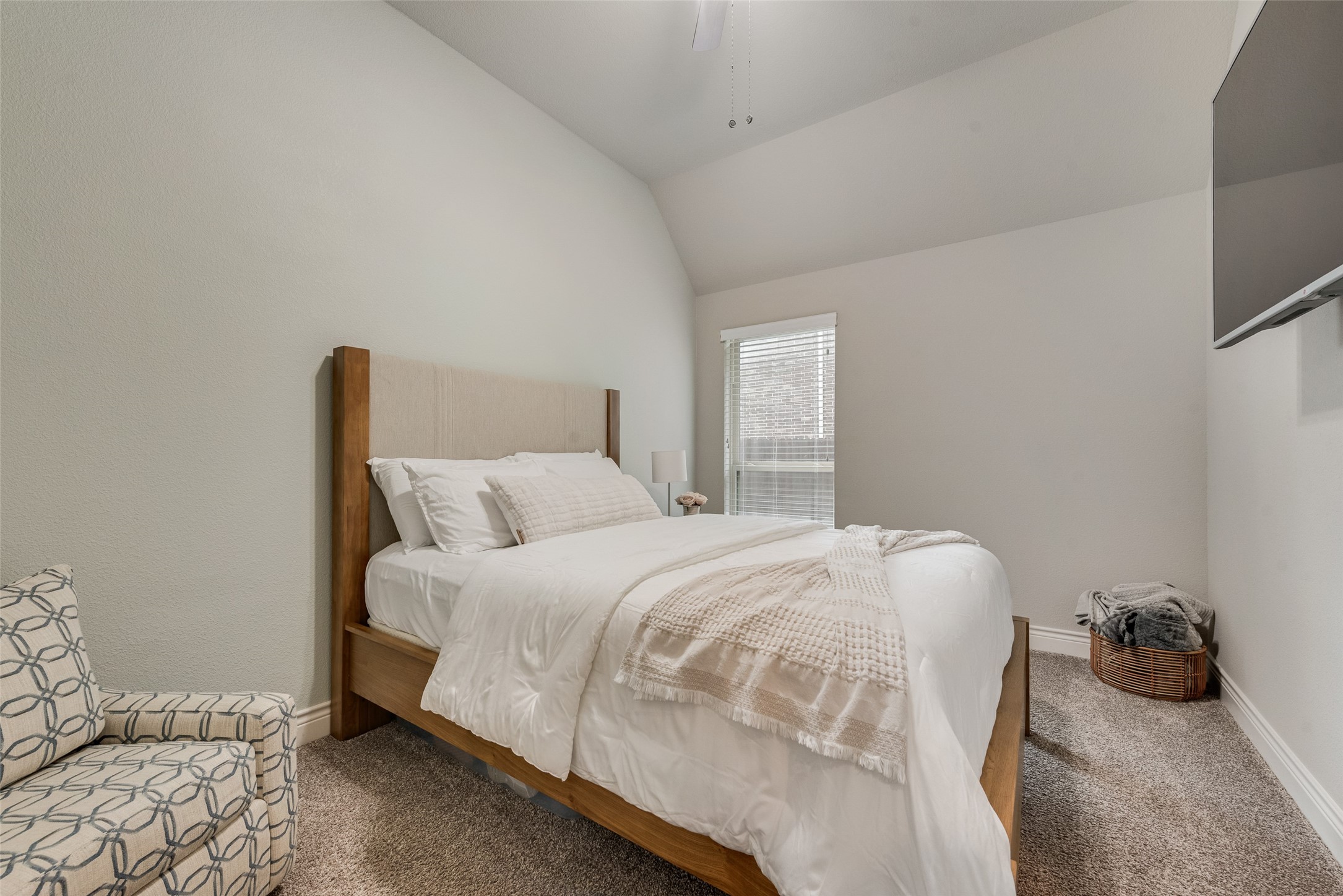 961 Canterbury Lane
