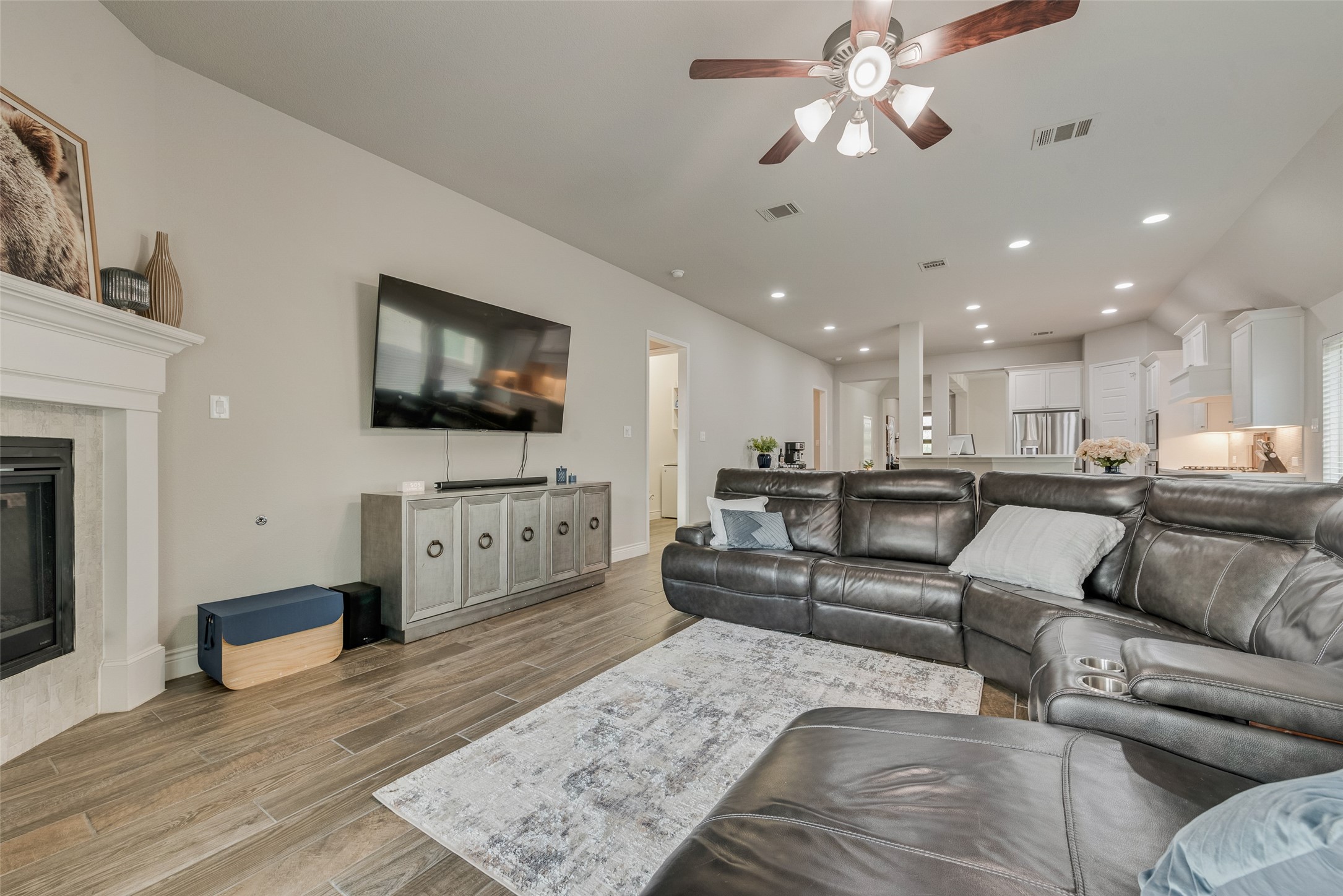 961 Canterbury Lane