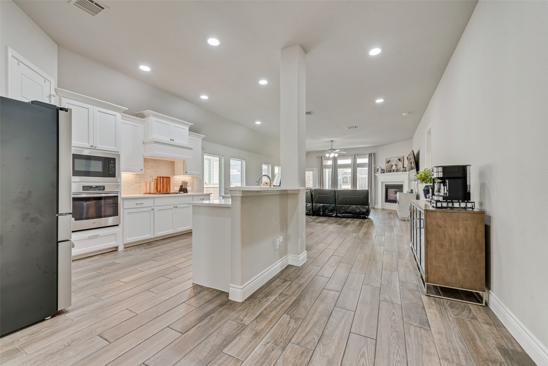 961 Canterbury Lane