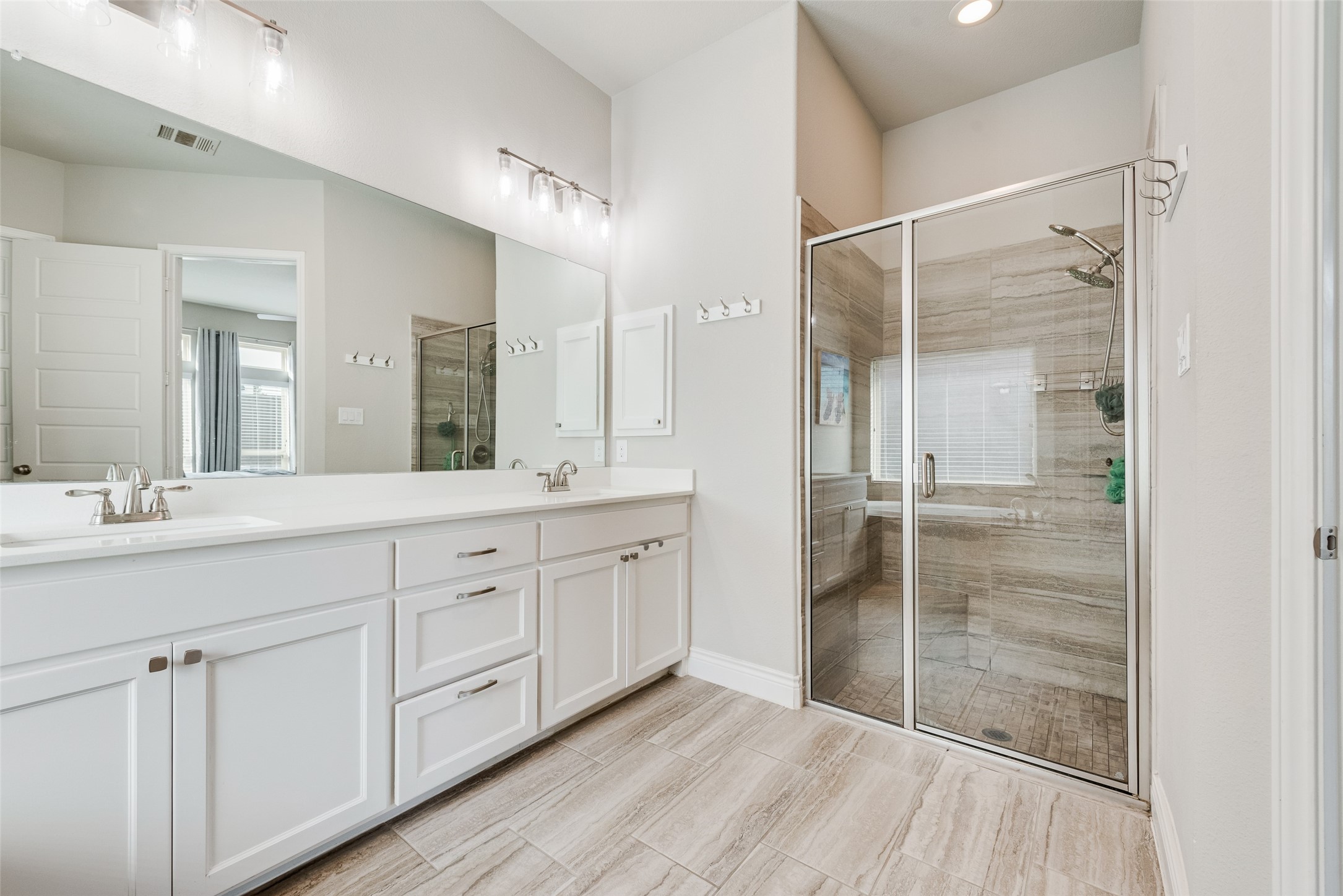 961 Canterbury Lane