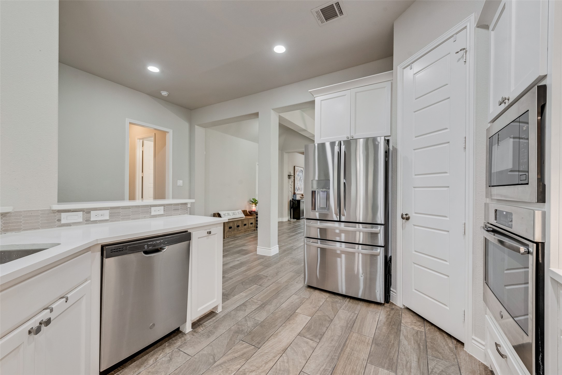 961 Canterbury Lane