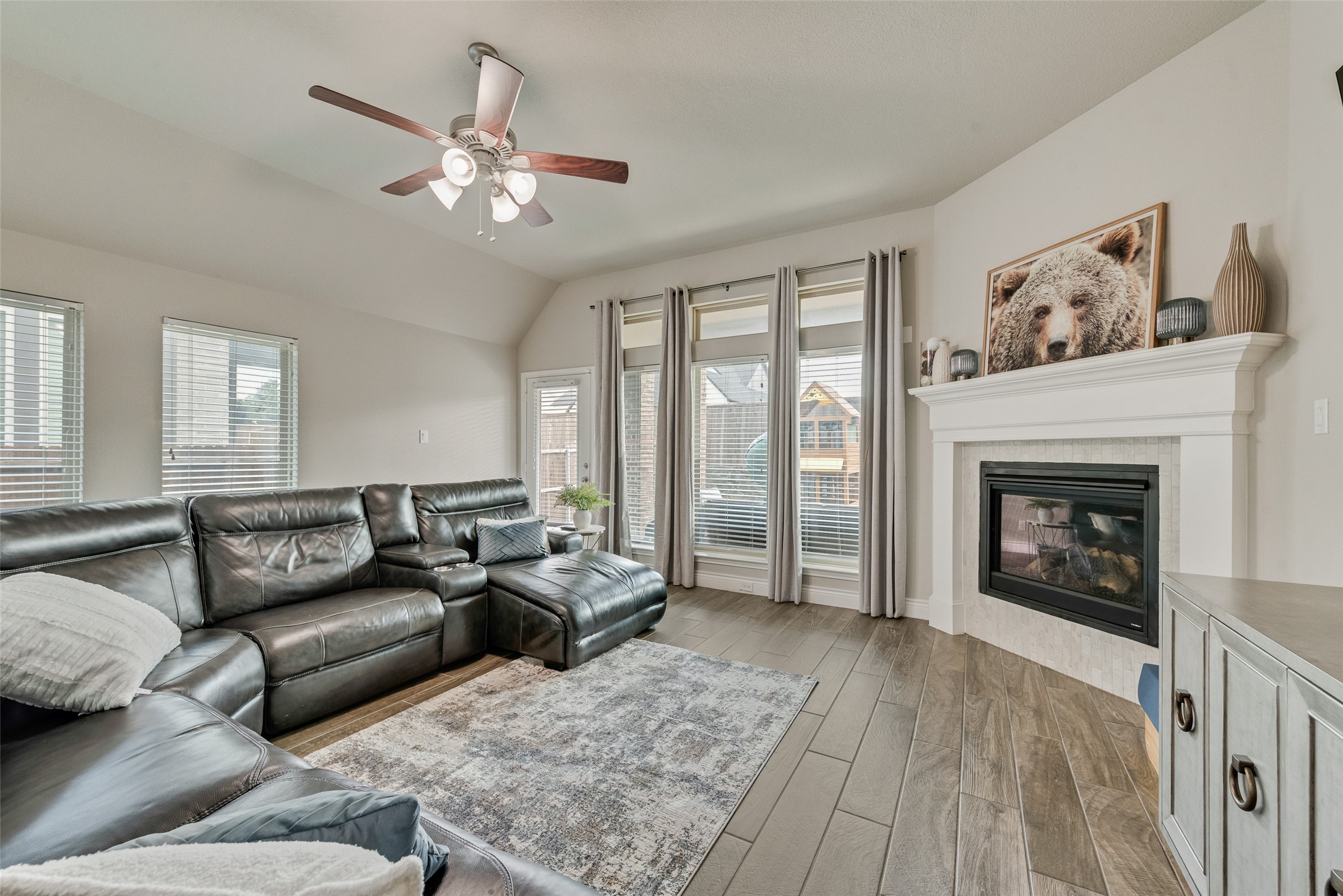 961 Canterbury Lane
