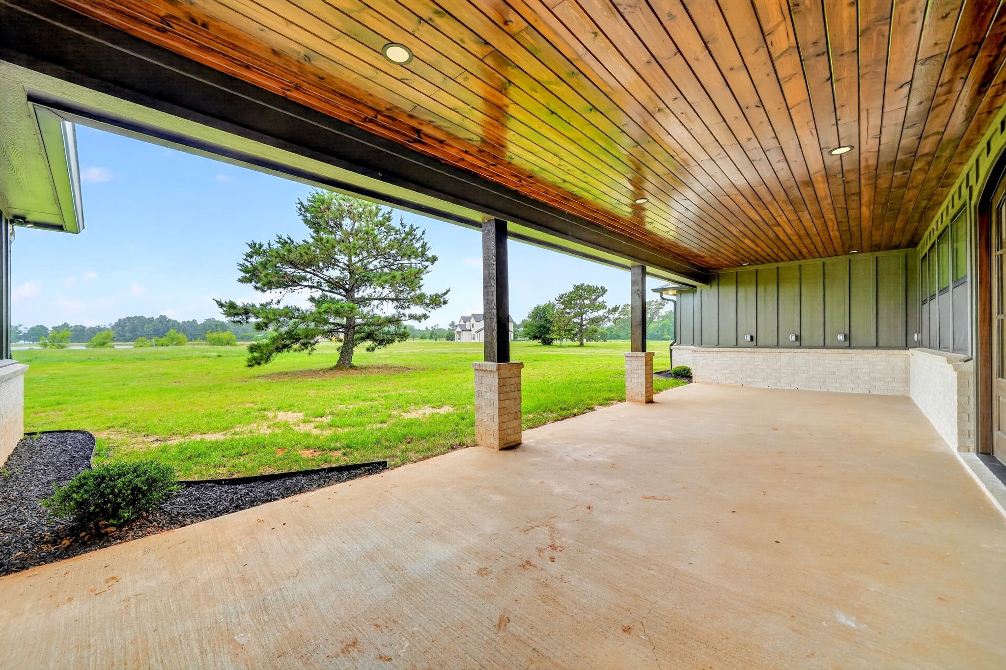 242 Private Road 2712