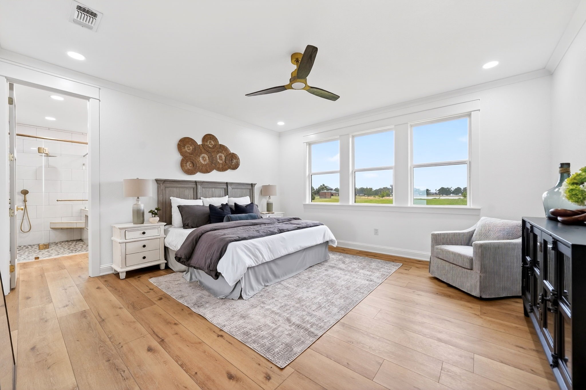 242 Private Road 2712