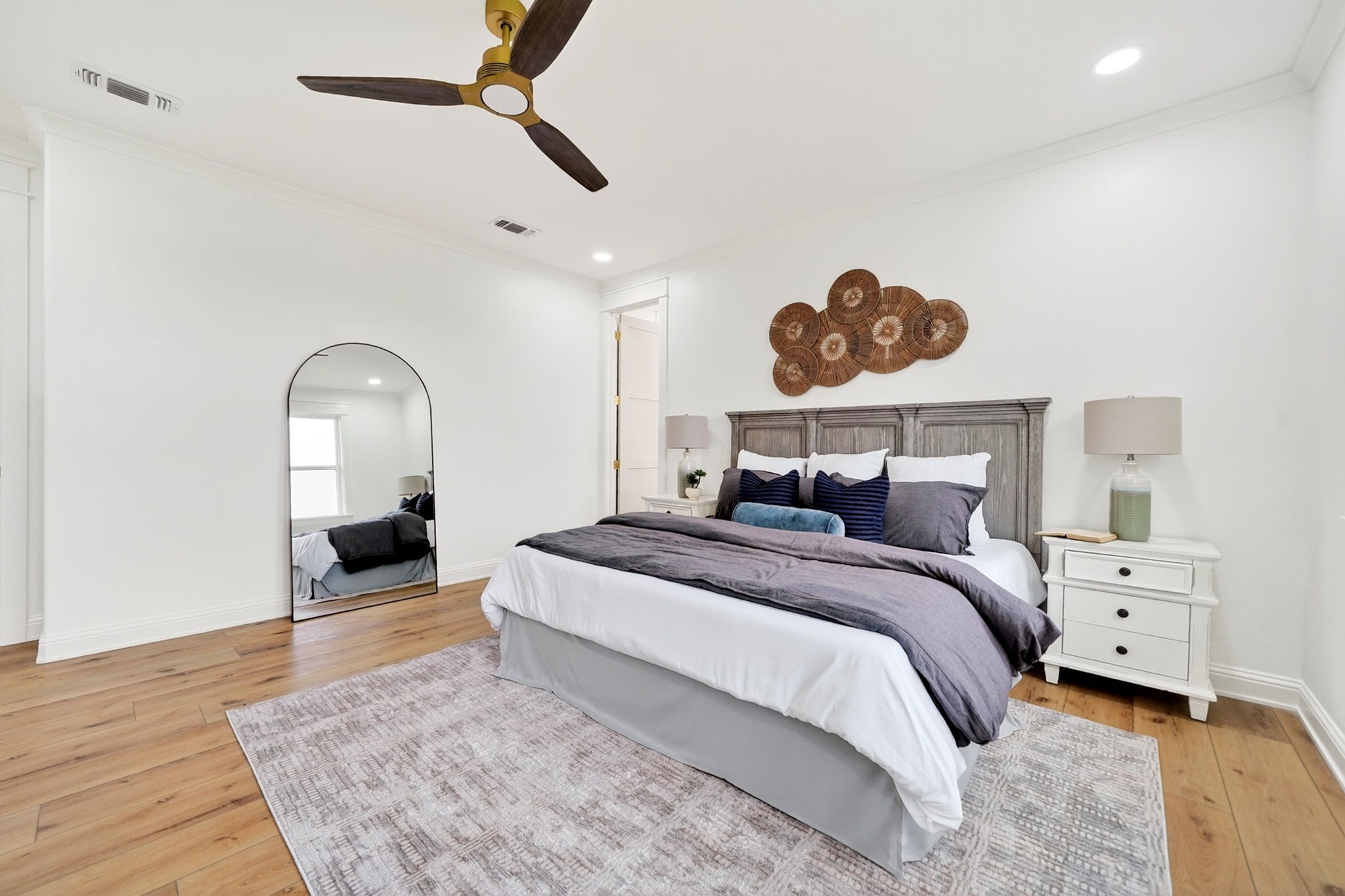 242 Private Road 2712