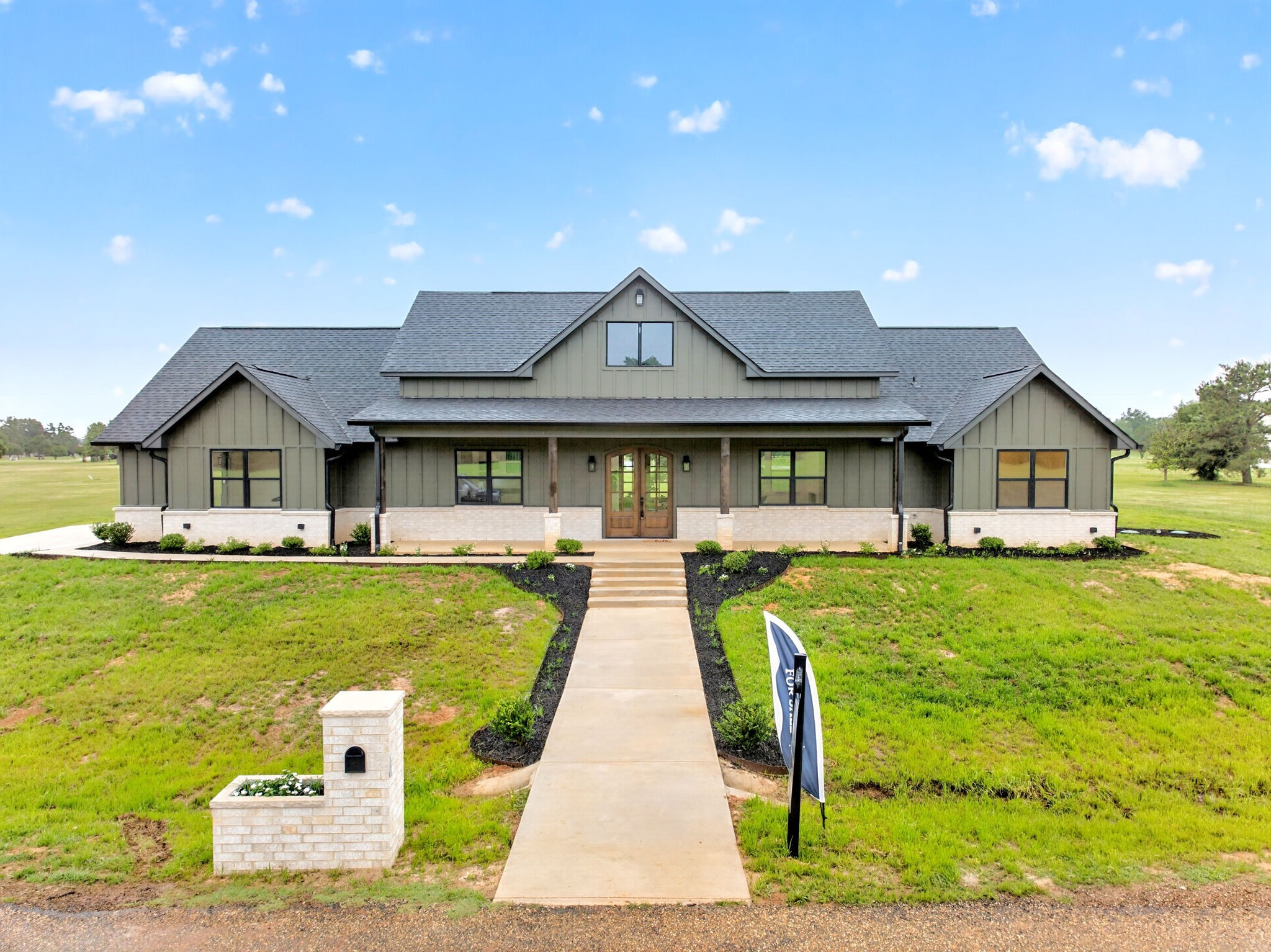 242 Private Road 2712