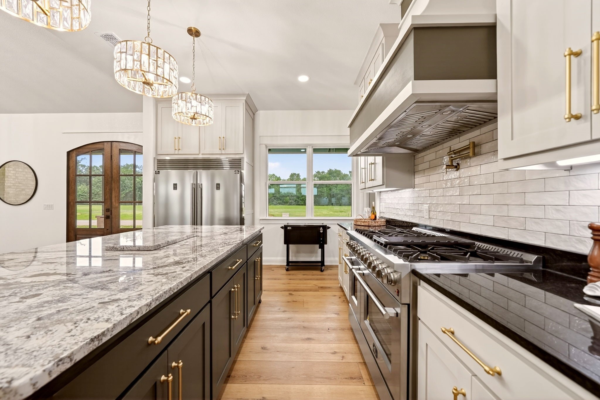 242 Private Road 2712