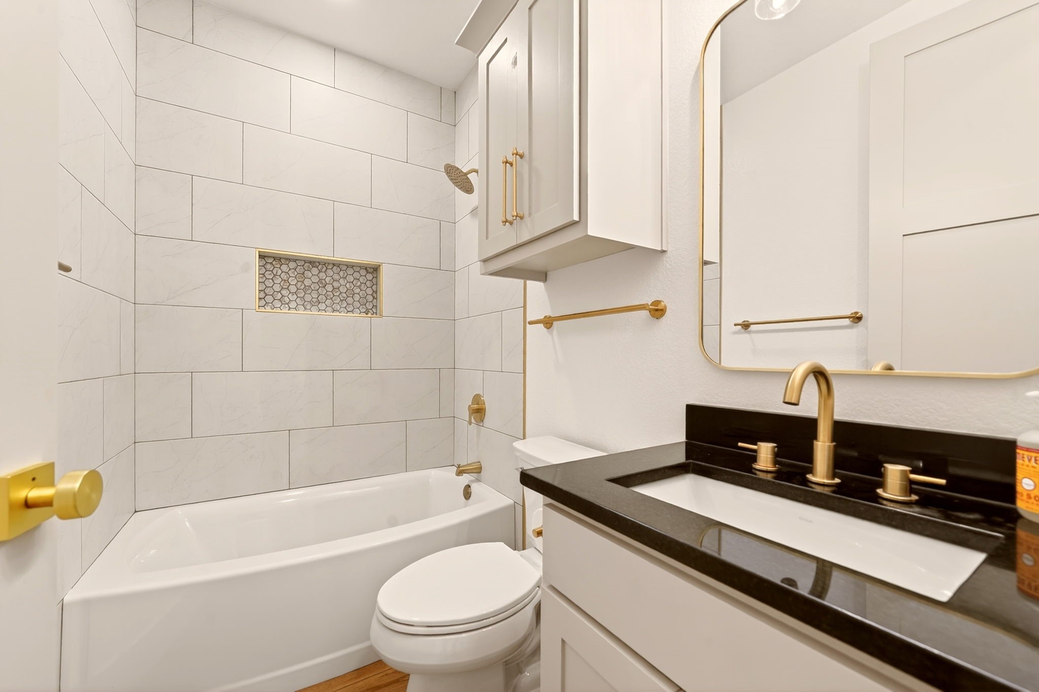 242 Private Road 2712