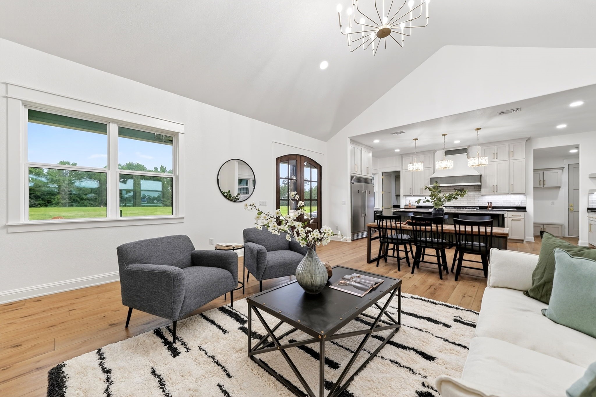 242 Private Road 2712