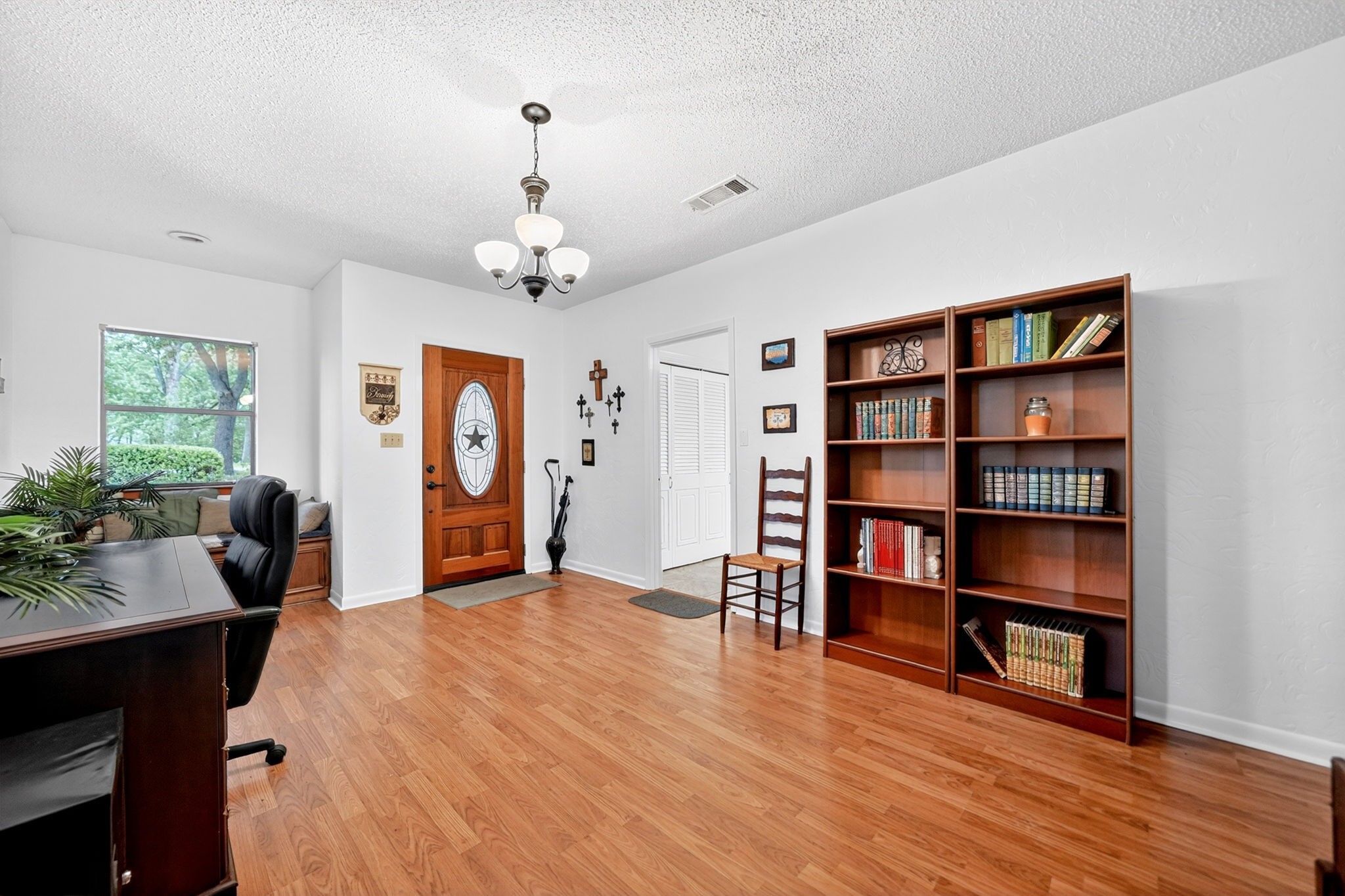 120 Turners Circle
