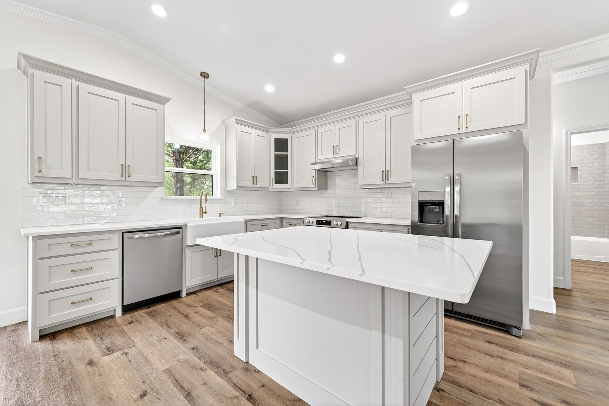 887 Private Road 2283