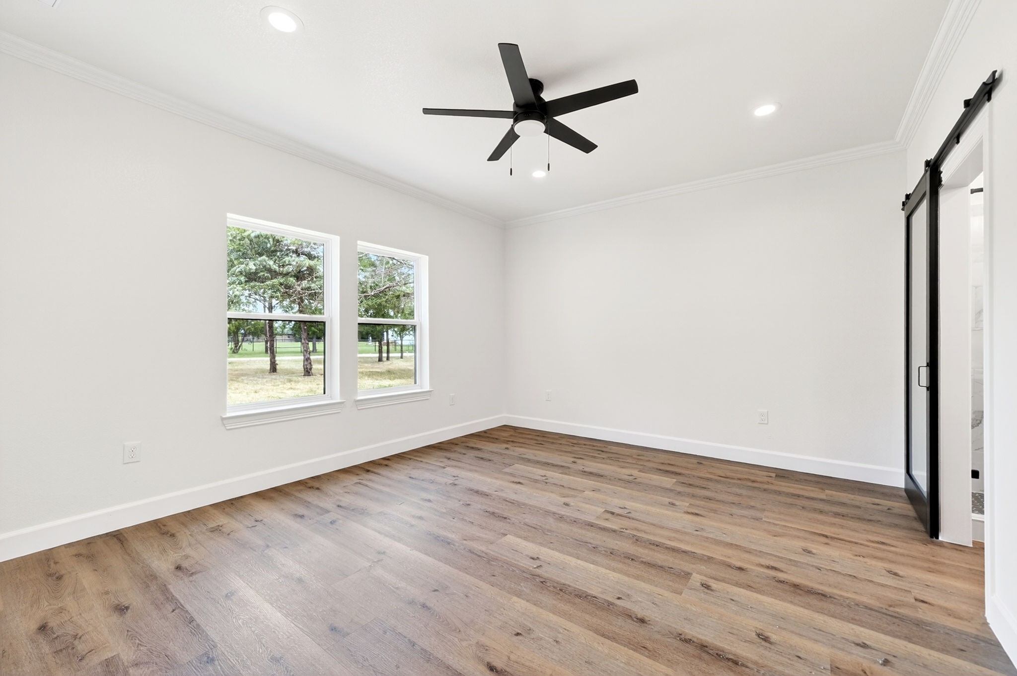 887 Private Road 2283
