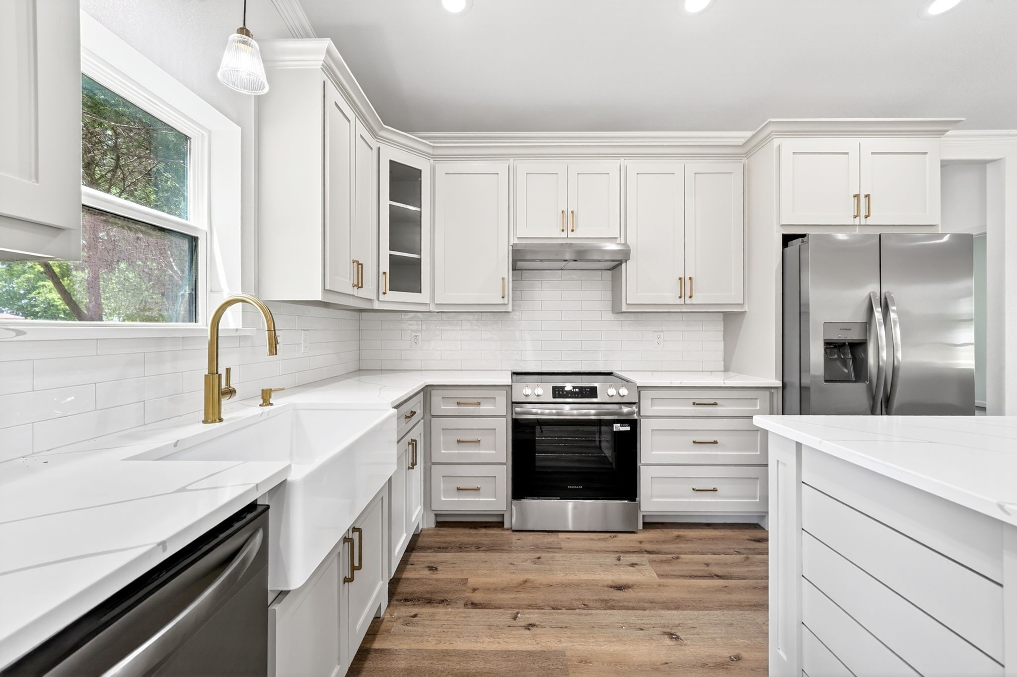 887 Private Road 2283