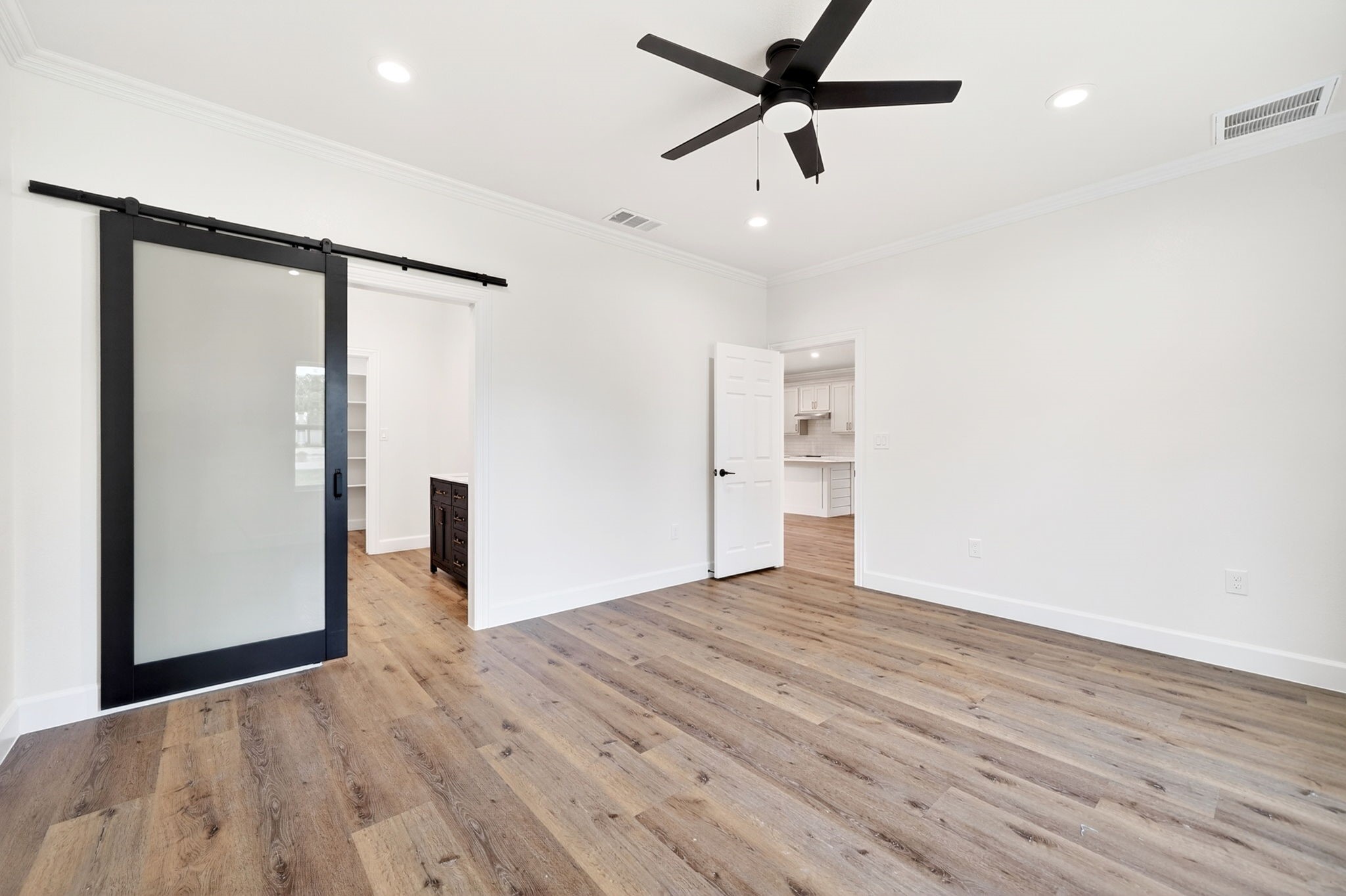 887 Private Road 2283