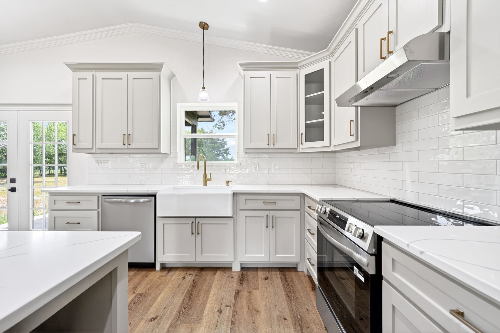 887 Private Road 2283