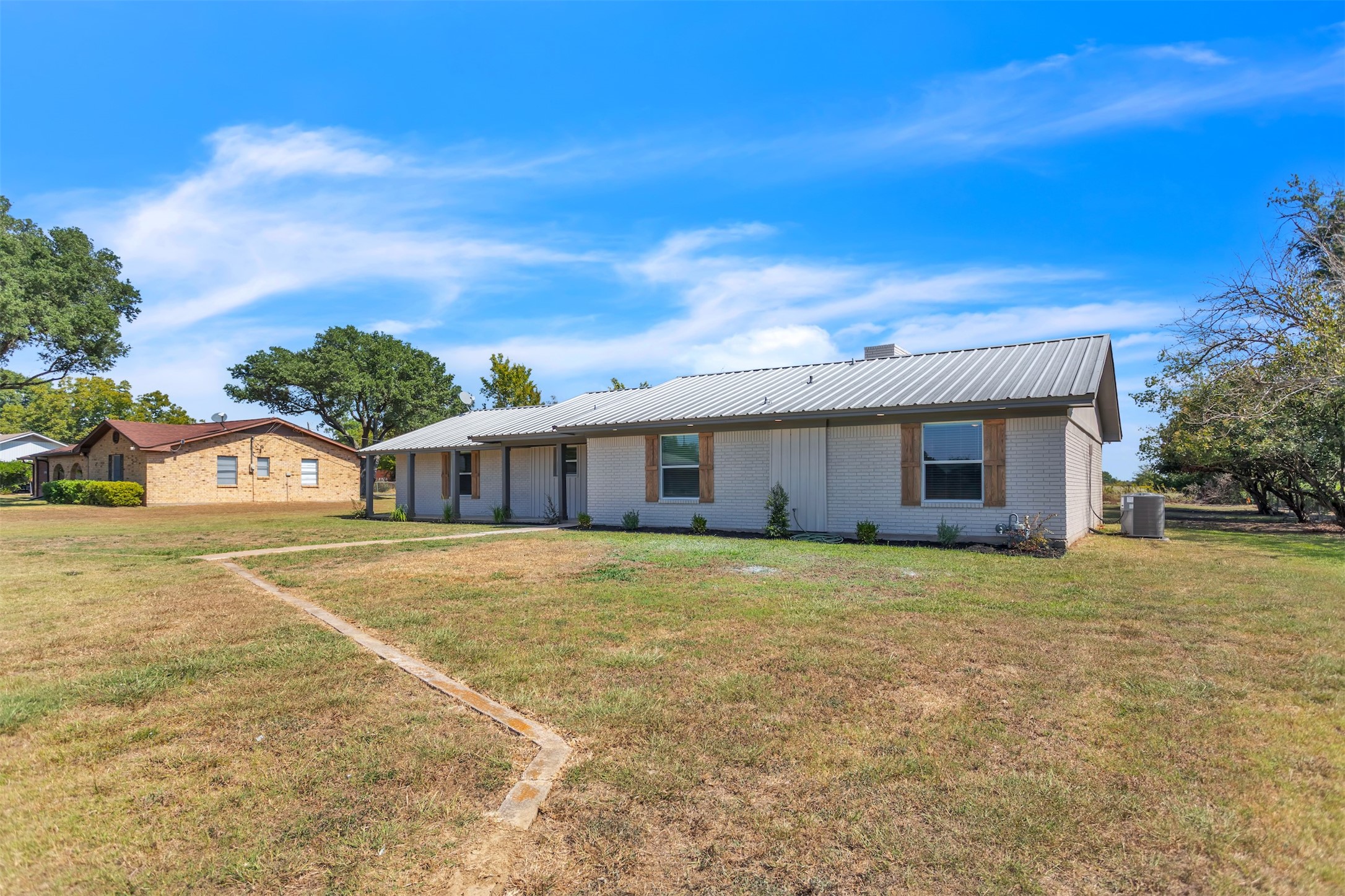 110 Twin Circle