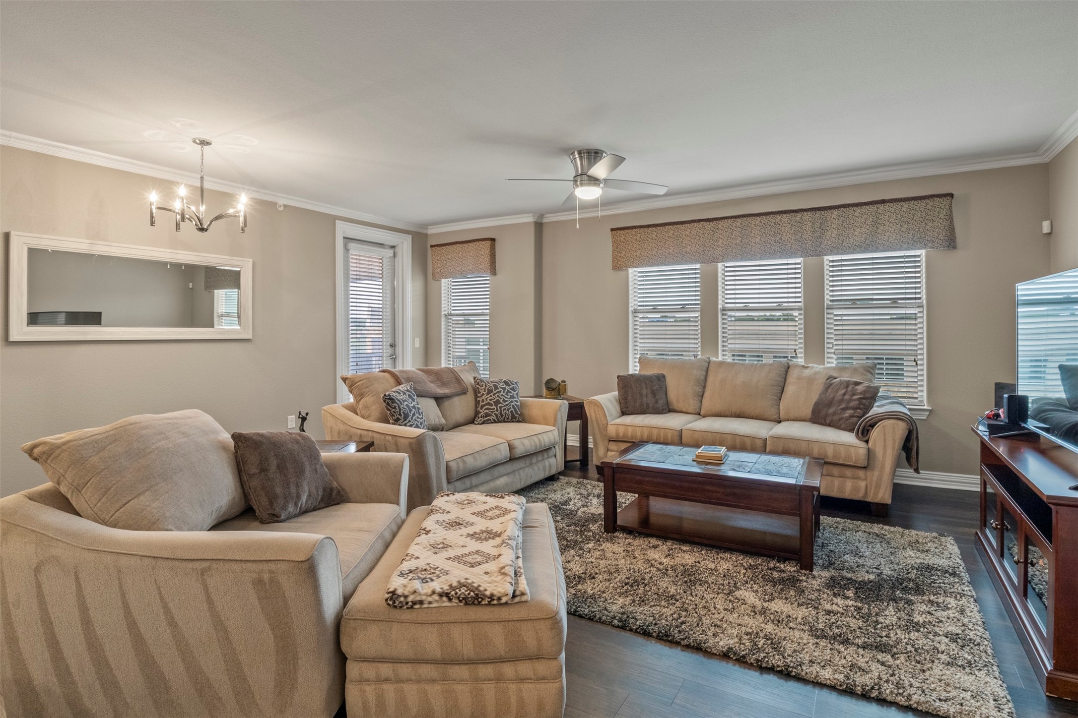 2500 King Arthur Boulevard 309