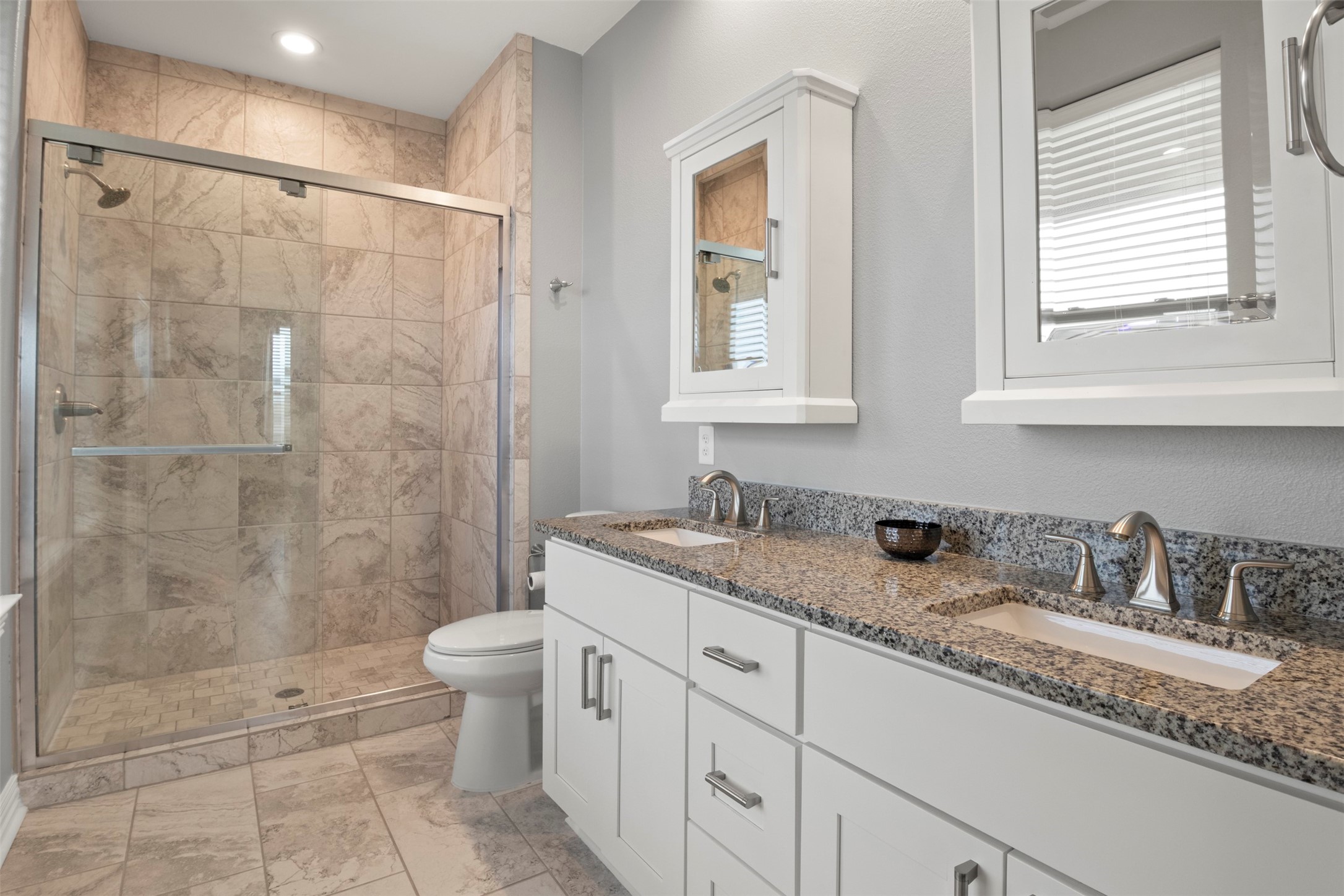 2500 King Arthur Boulevard 309