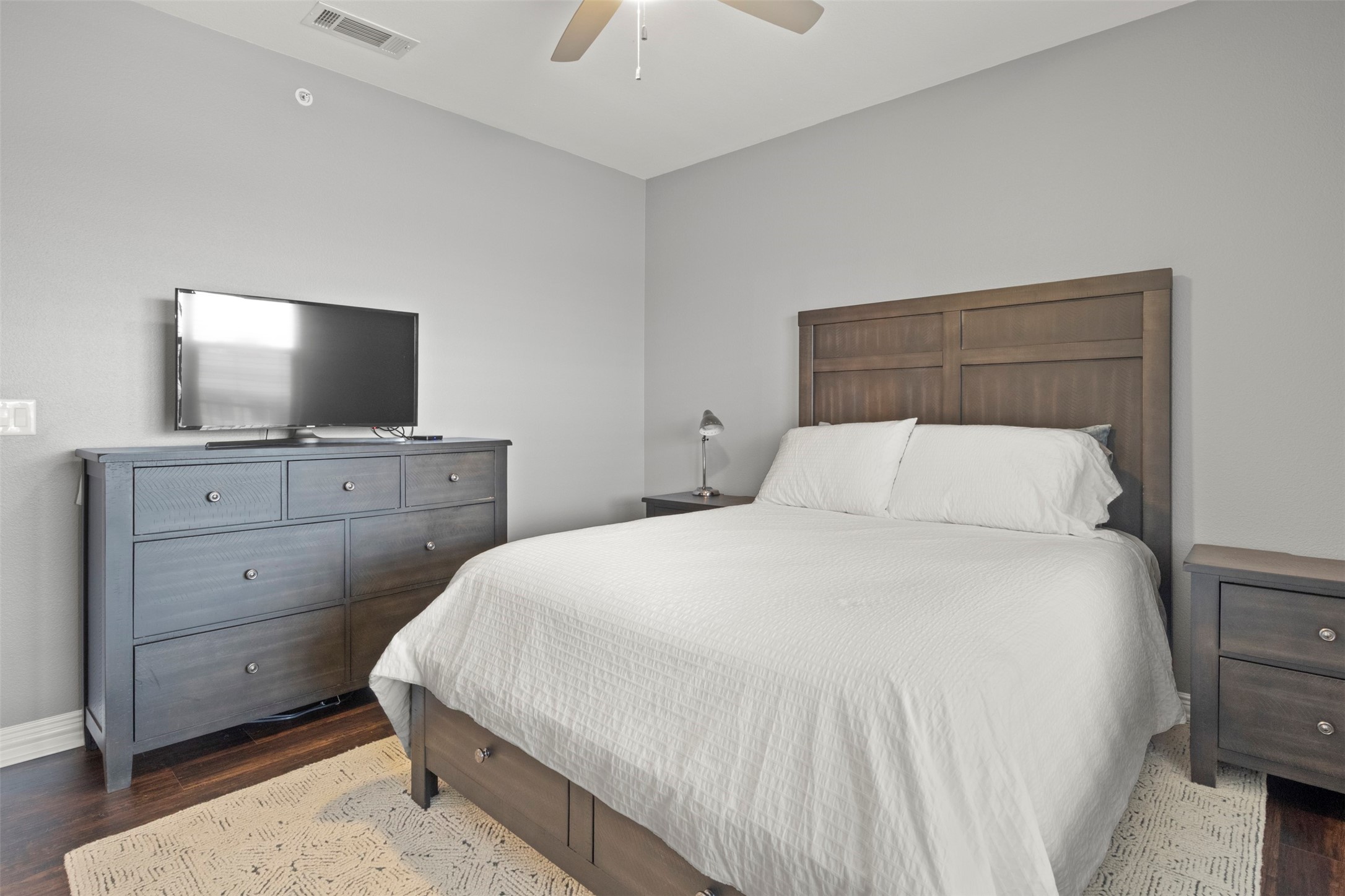 2500 King Arthur Boulevard 309