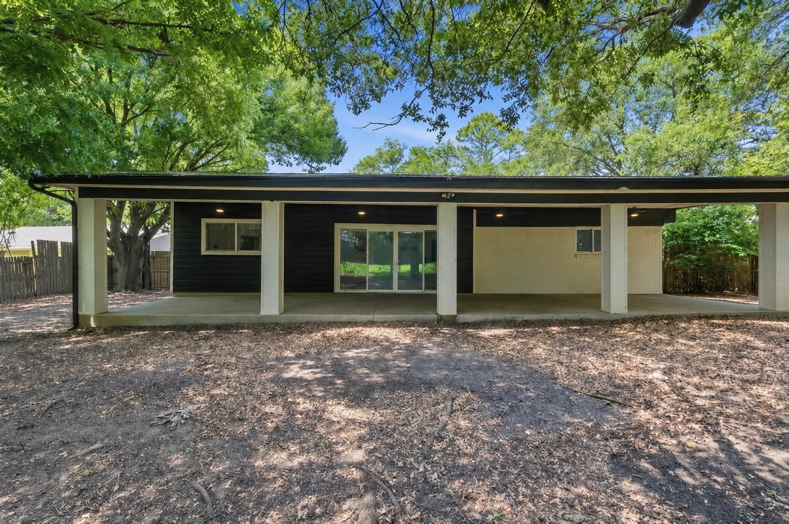 714 S Deerfield Circle