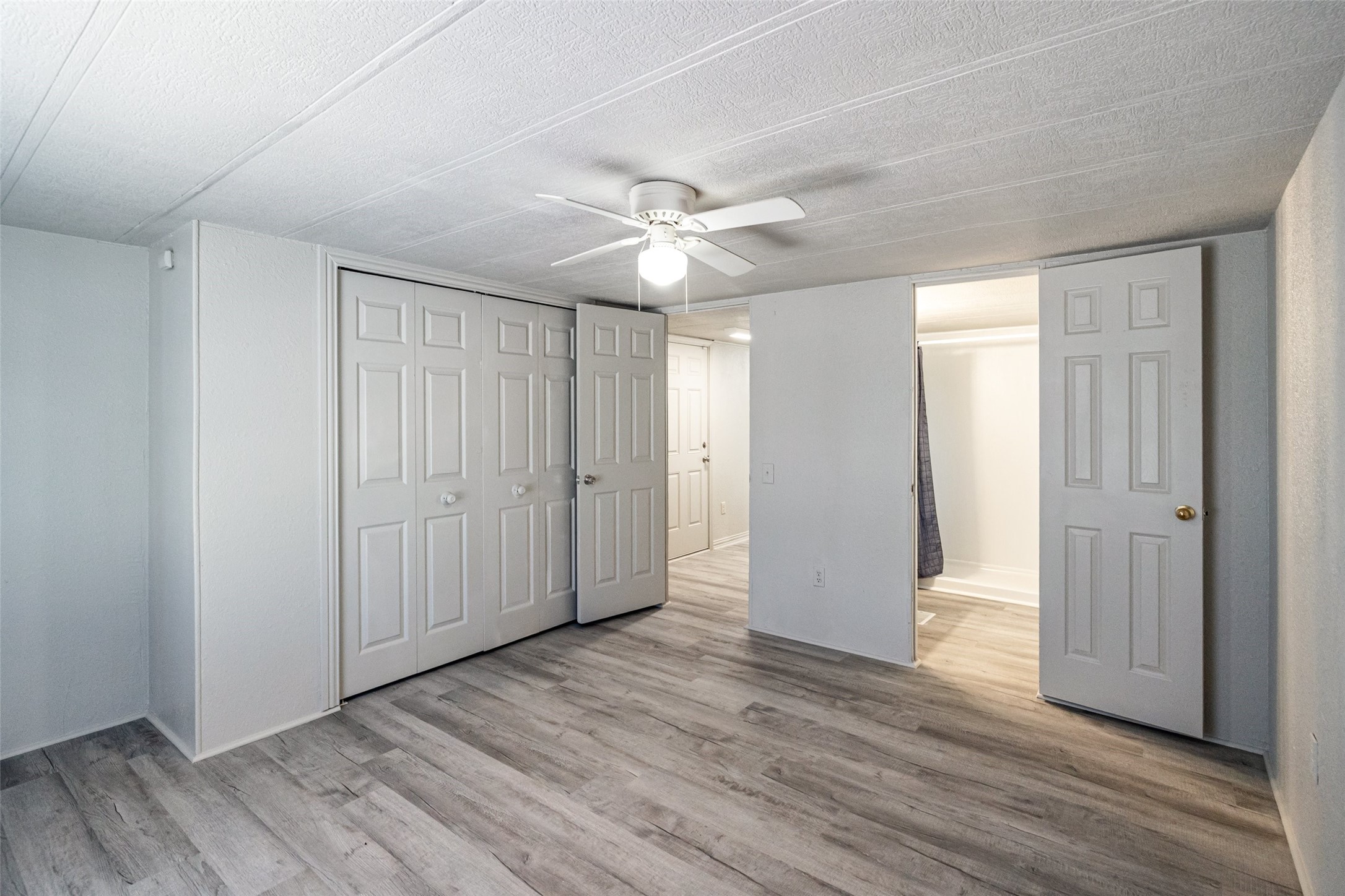 4001 Gloria Drive