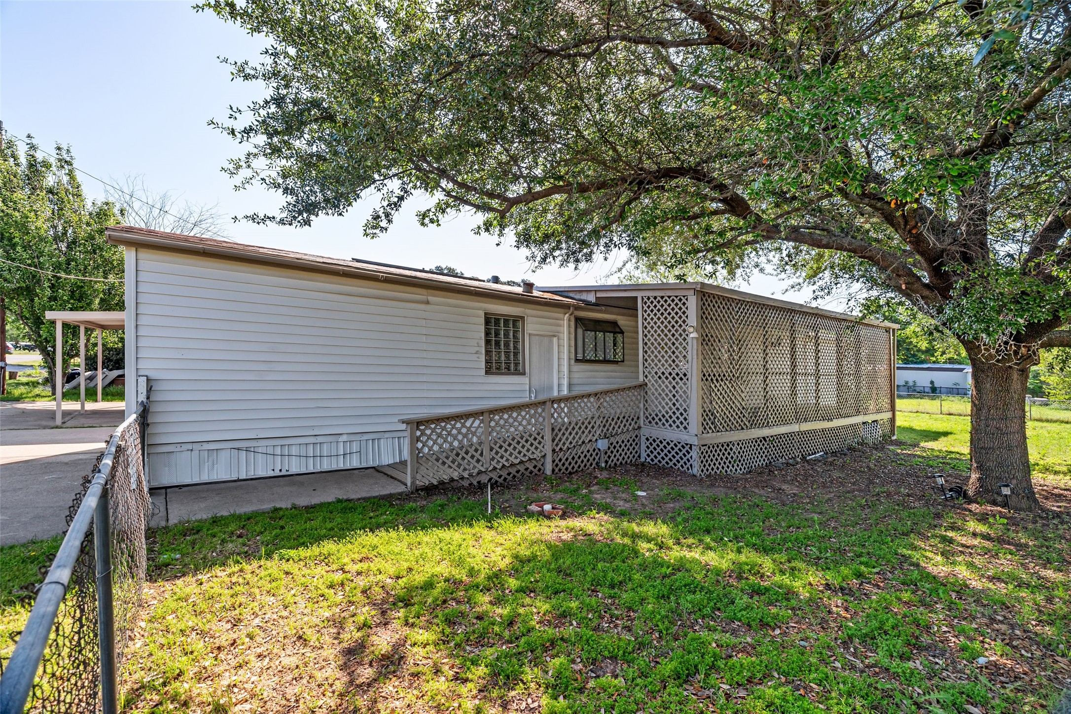 4001 Gloria Drive