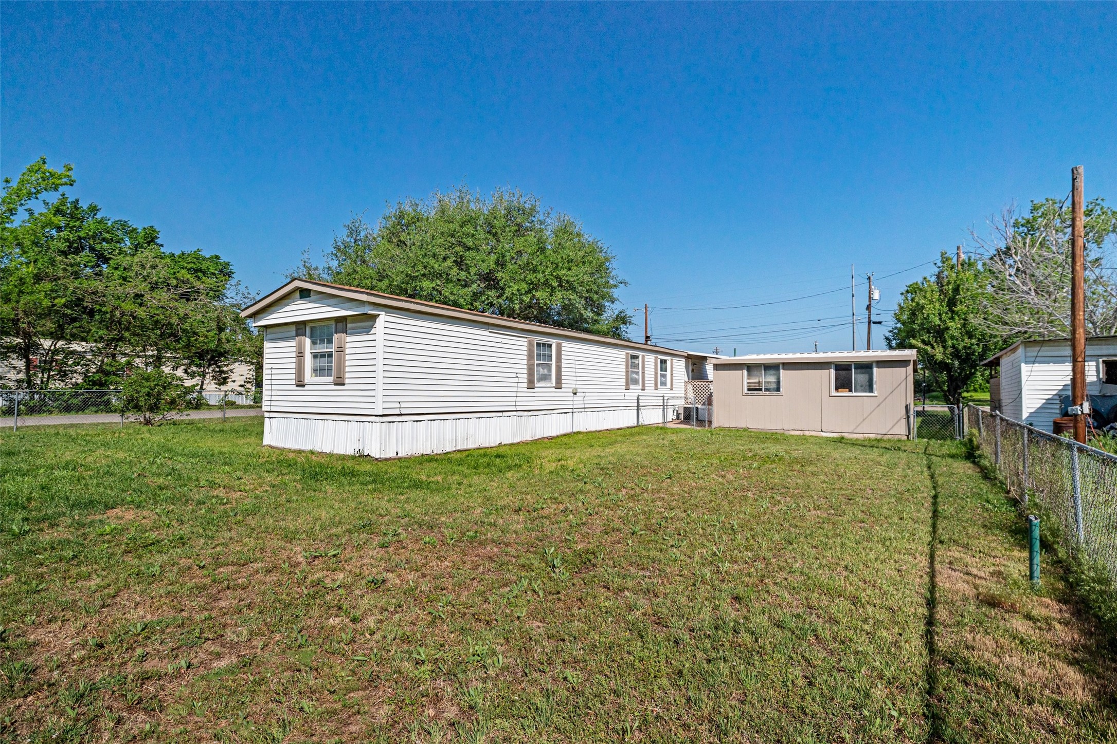 4001 Gloria Drive