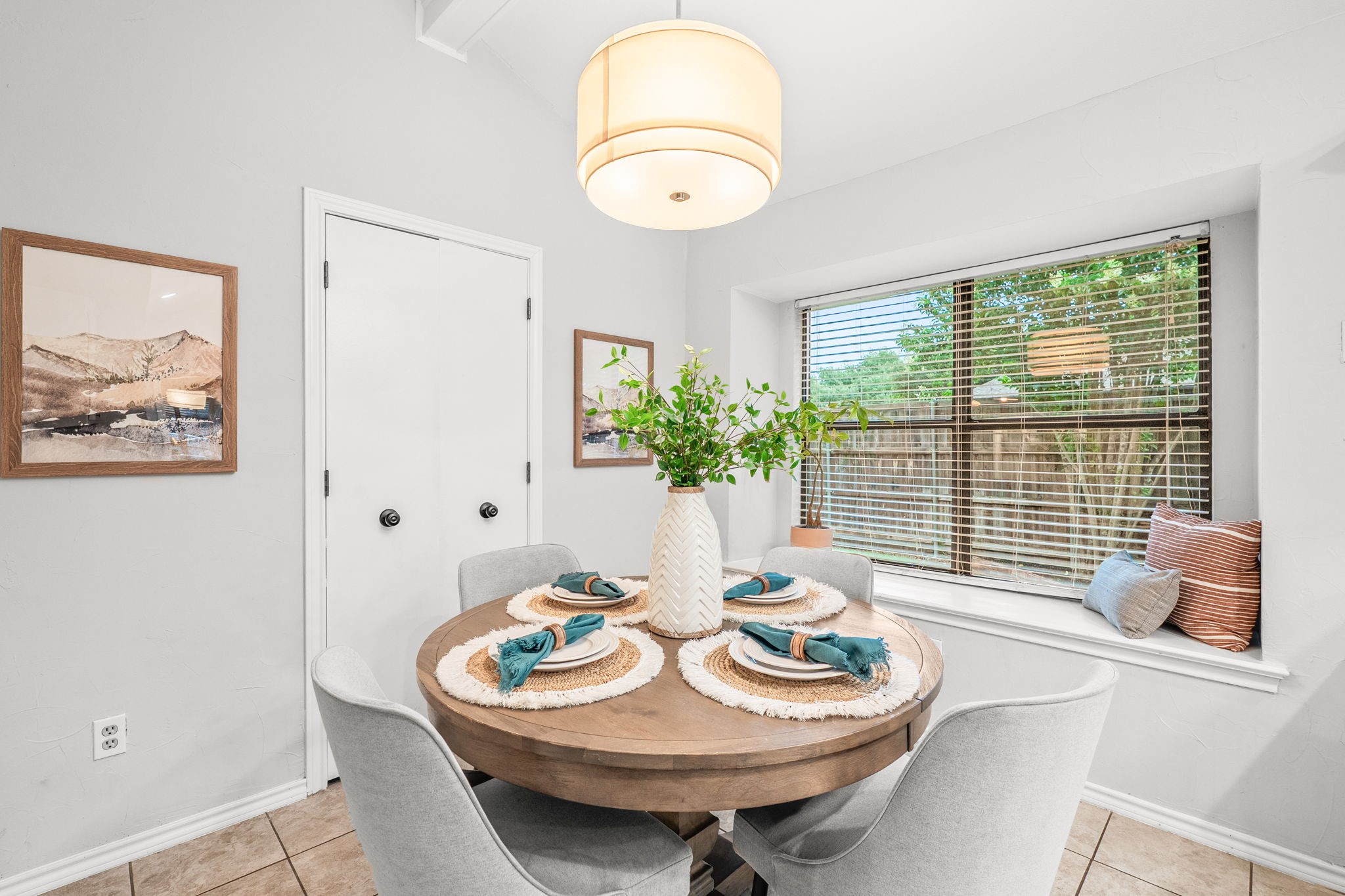 4405 Avonshire Lane