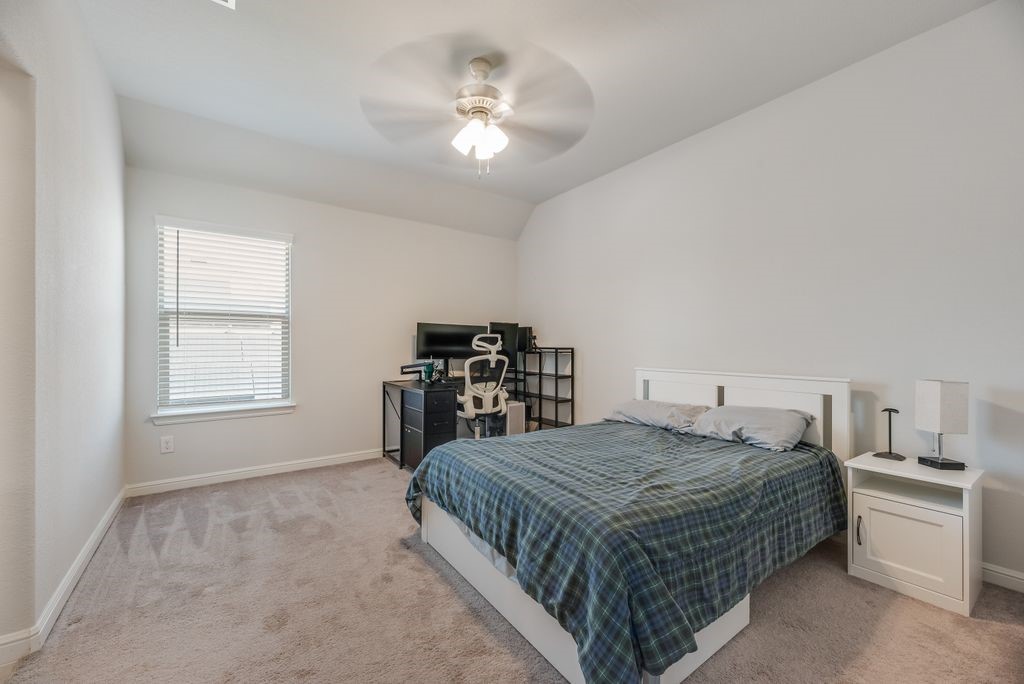 7807 Links Drive
