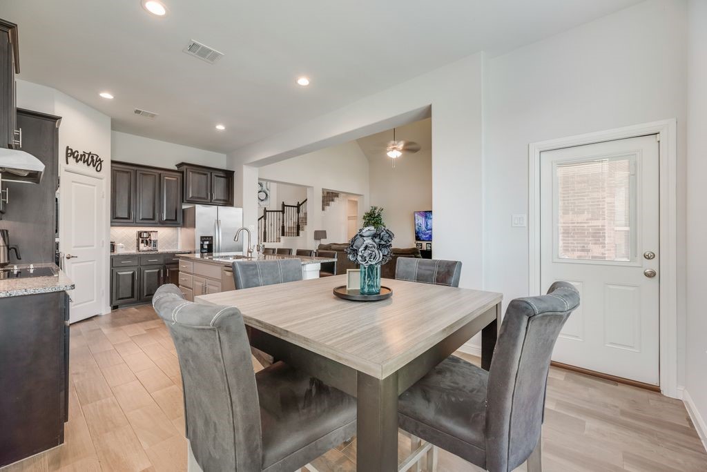 7807 Links Drive