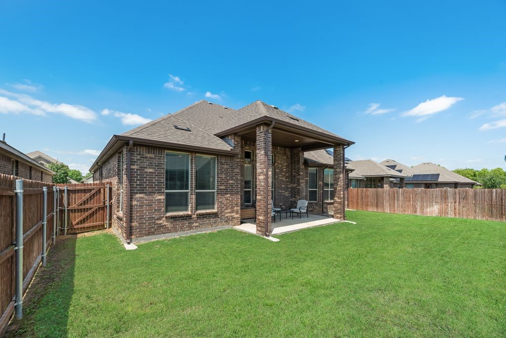 7807 Links Drive