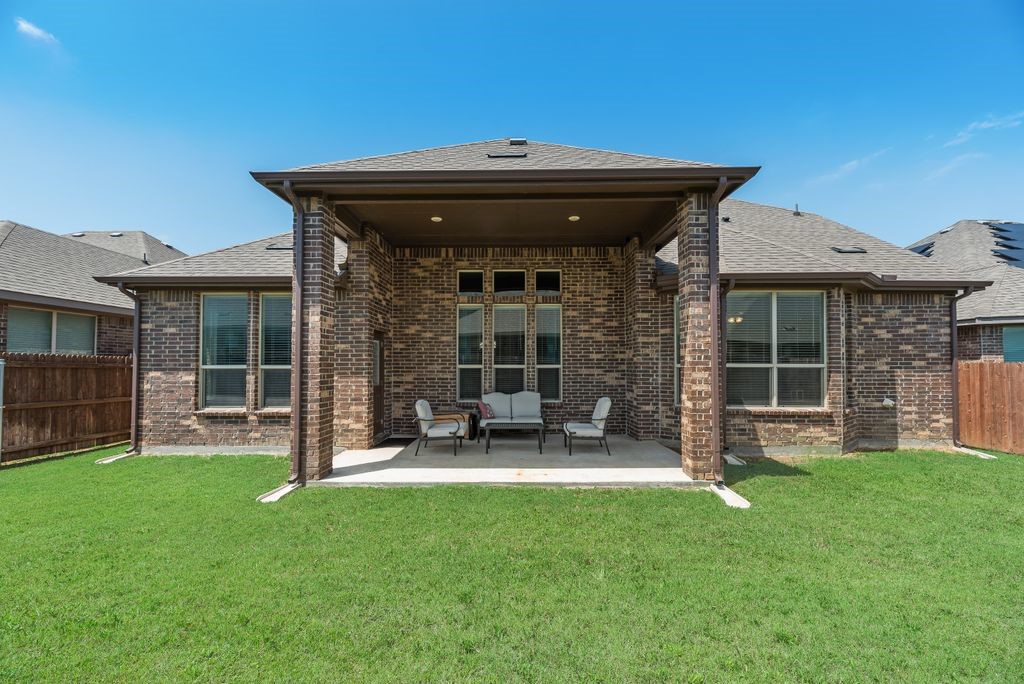 7807 Links Drive